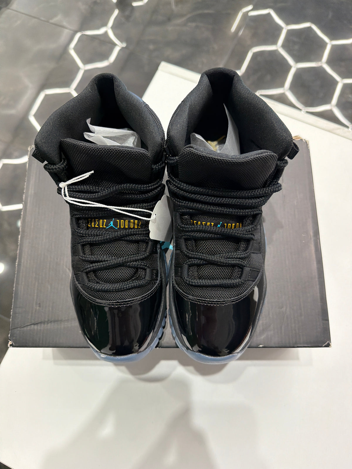 Jordan 11 Retro "Gamma Blue"