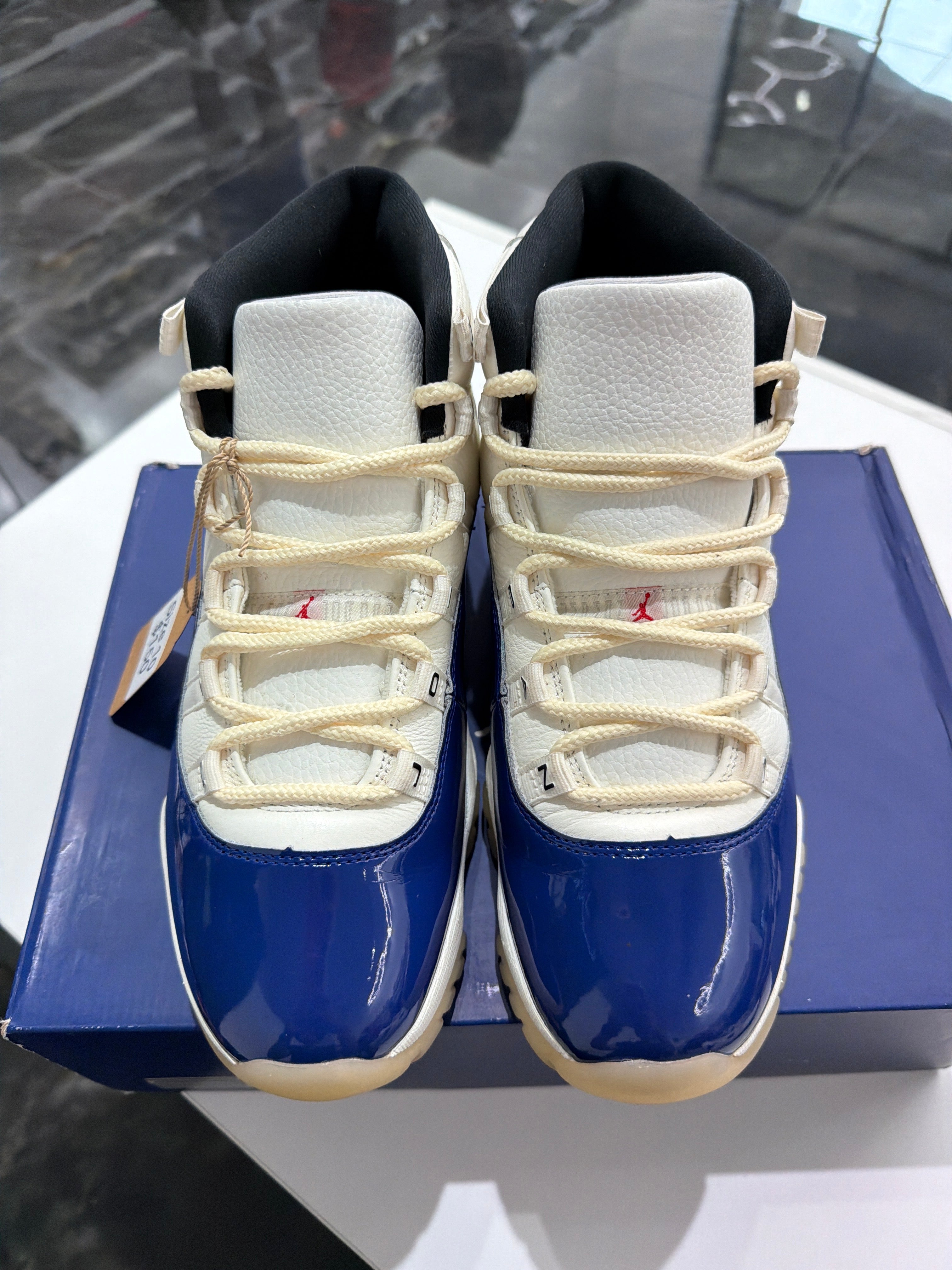 Jordan 11 Retro "Rare Air"