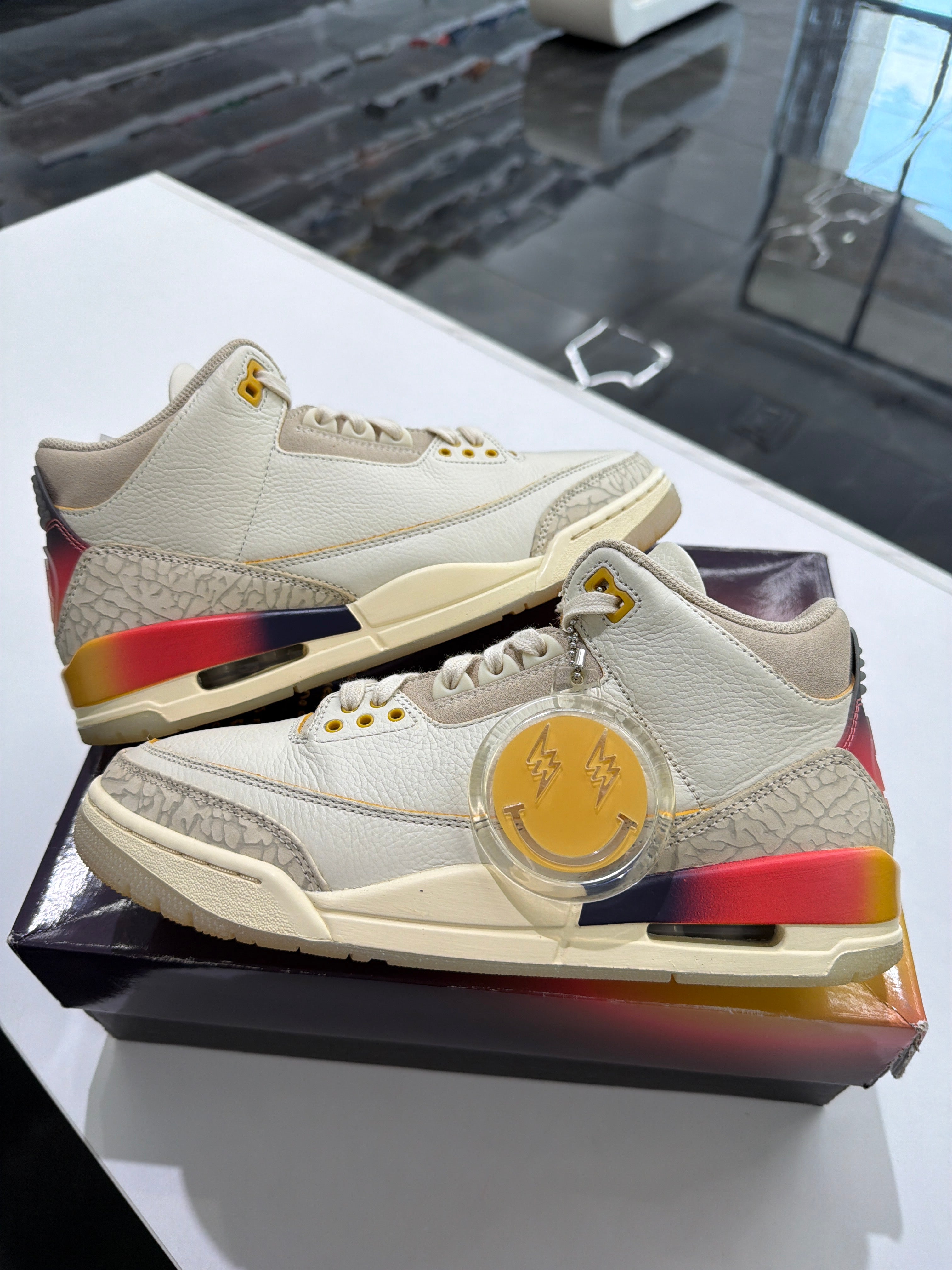 Jordan 3 j Balvin sunset