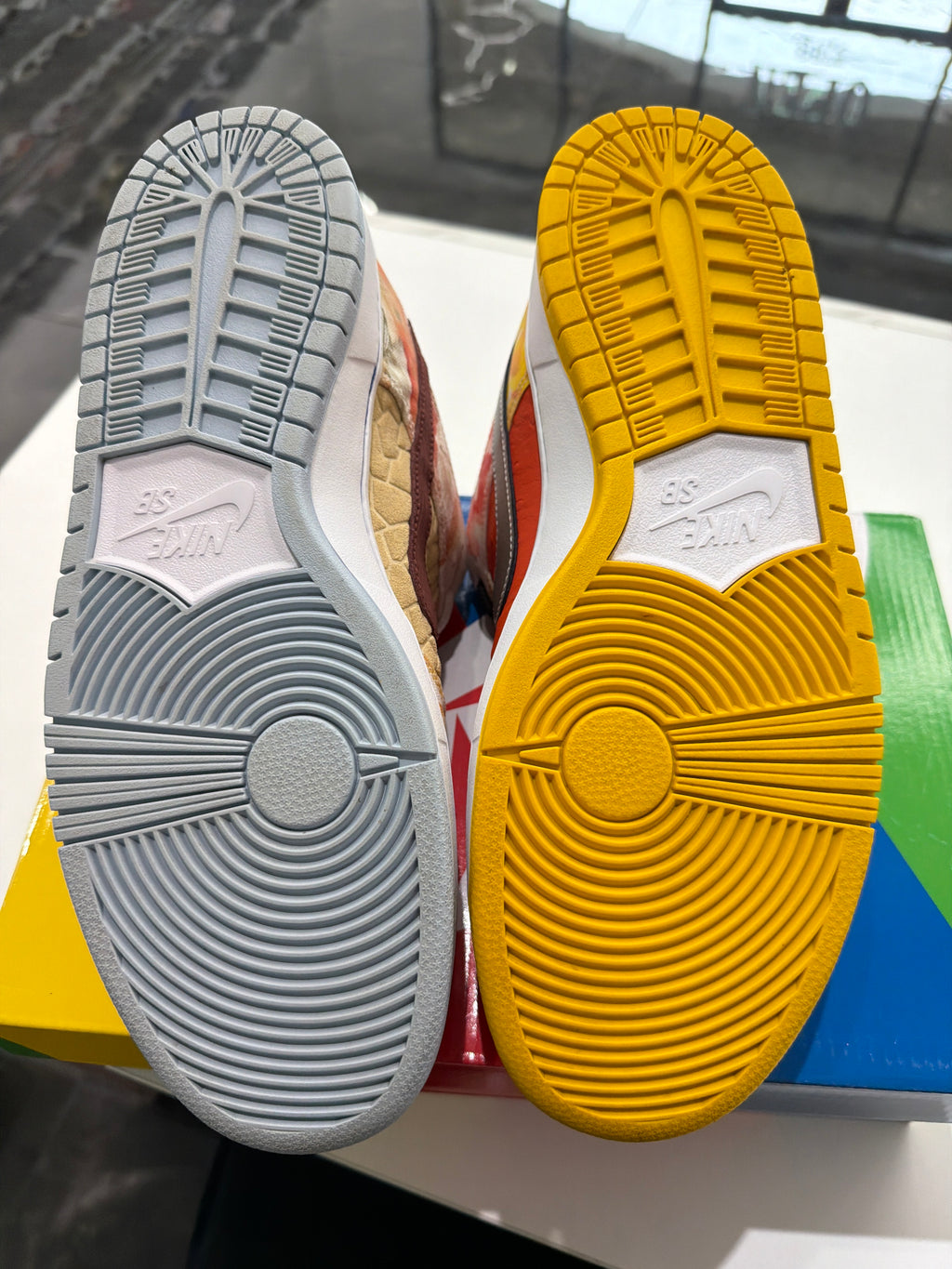 SB Dunk Low 'Street Hawker'