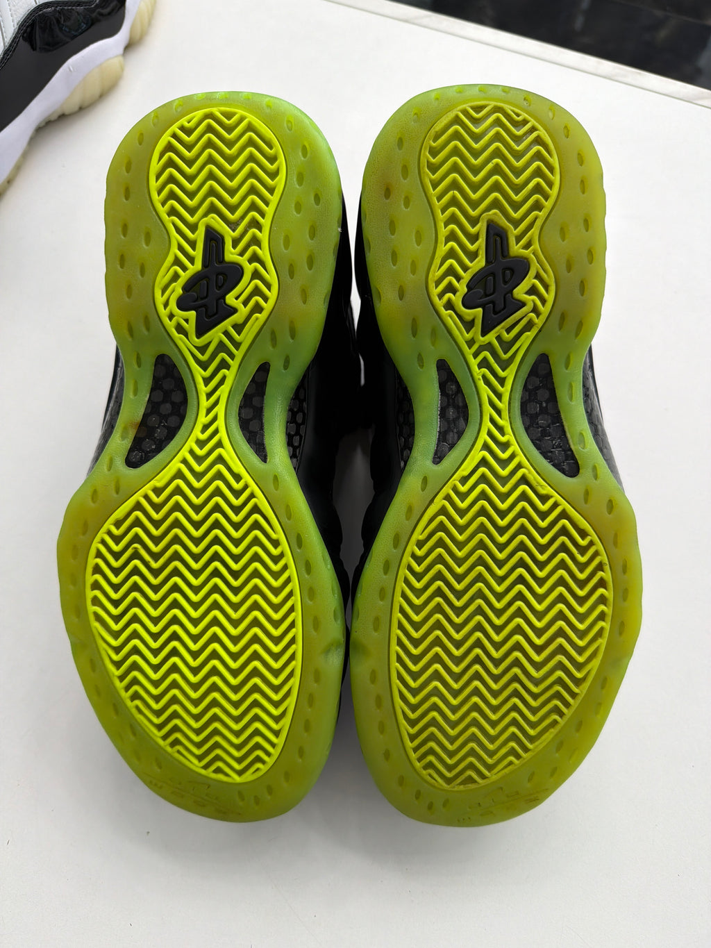 Nike Air Foamposite One "Black Volt" (NO BOX)
