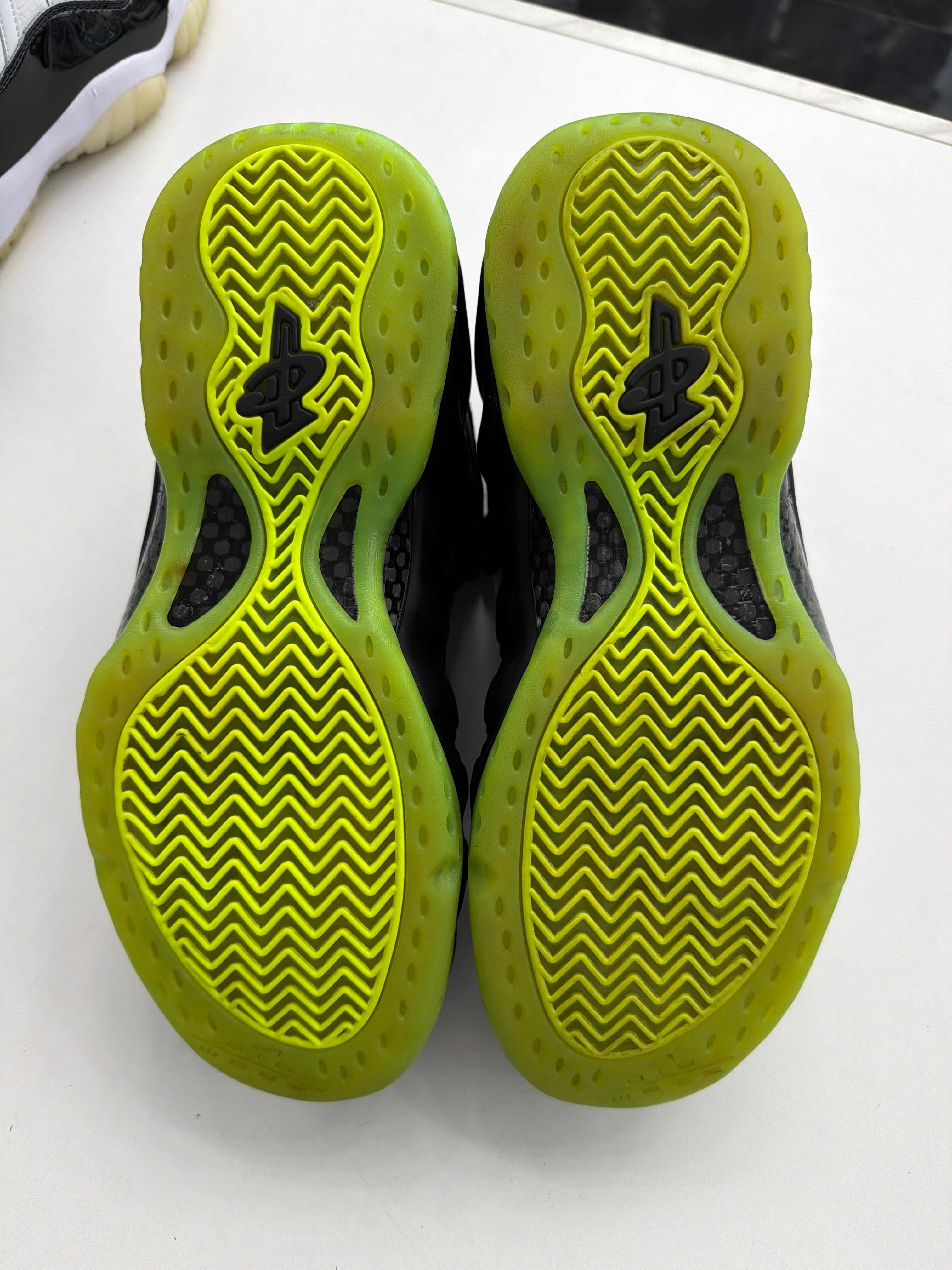 Nike Air Foamposite One "Black Volt" (NO BOX)