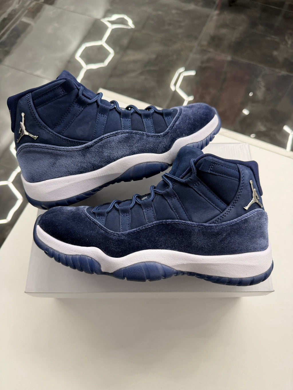 Jordan 11 Retro Midnight Navy (Women’s)