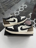Jordan 1 Retro Low OG Mocha