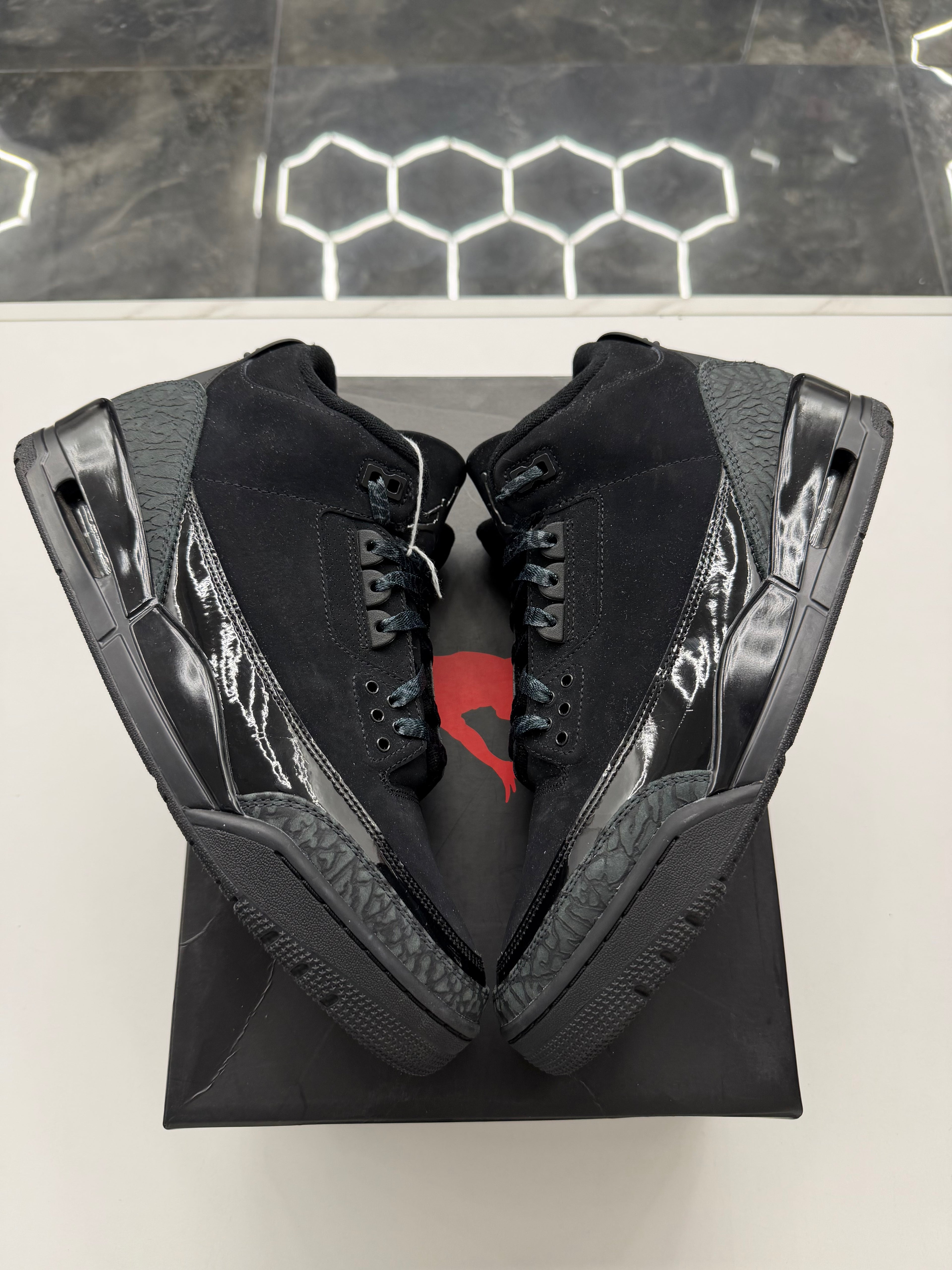 Jordan 3 Retro Black Cat (2025)