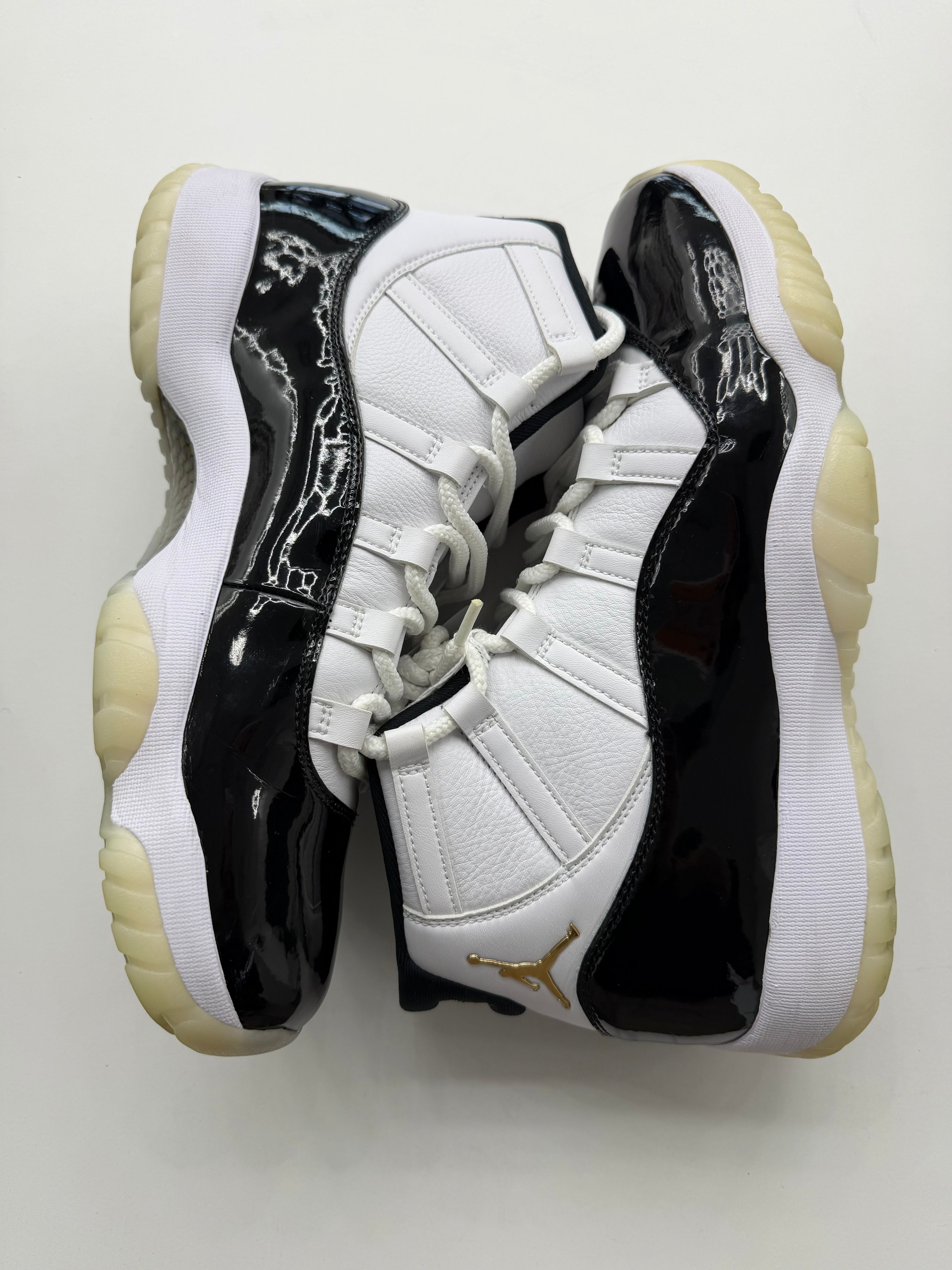 Jordan 11 Retro "Gratitude / Defining Moments" (NO BOX)