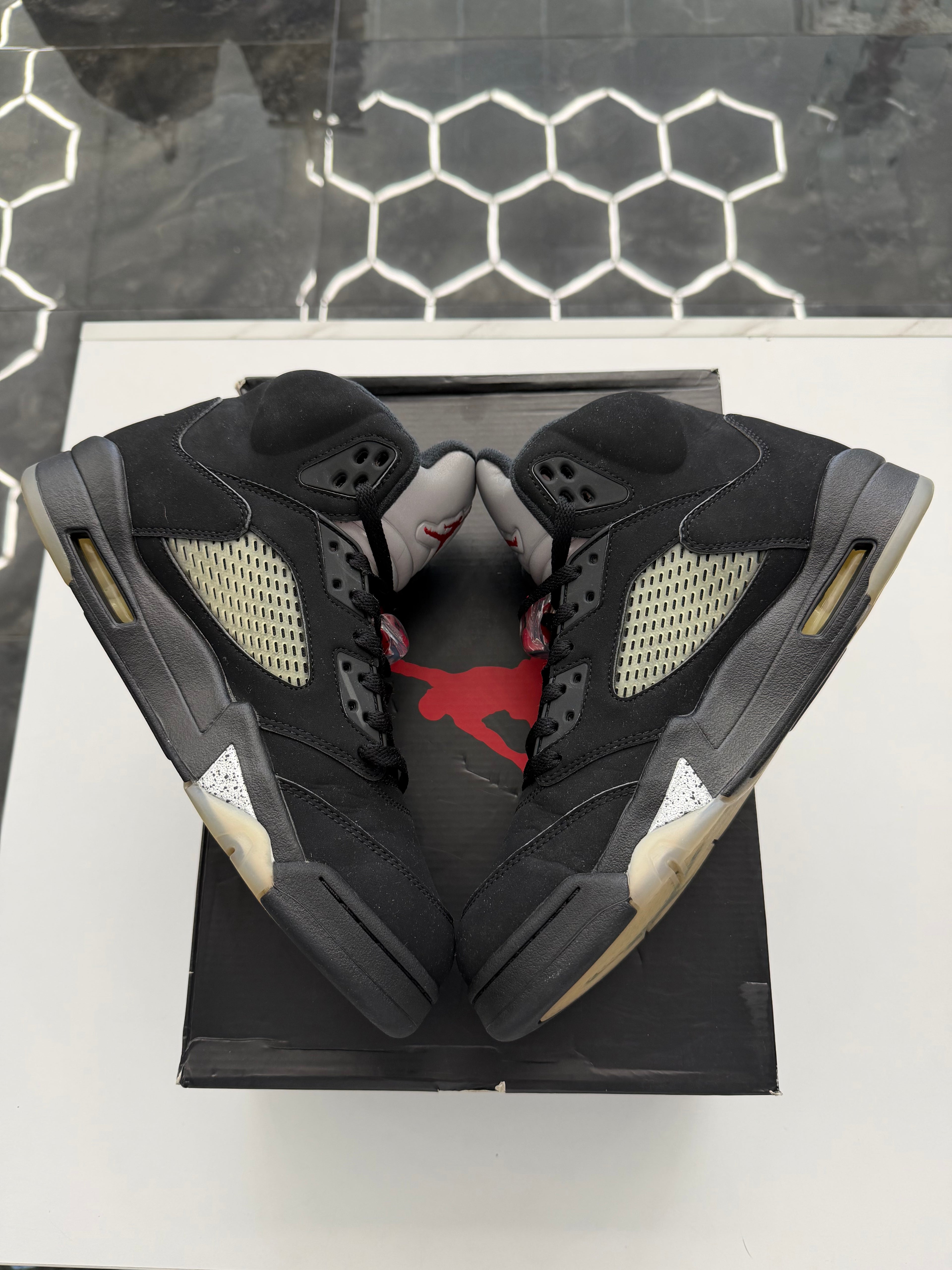 Jordan 5 Black Metallic (2016)