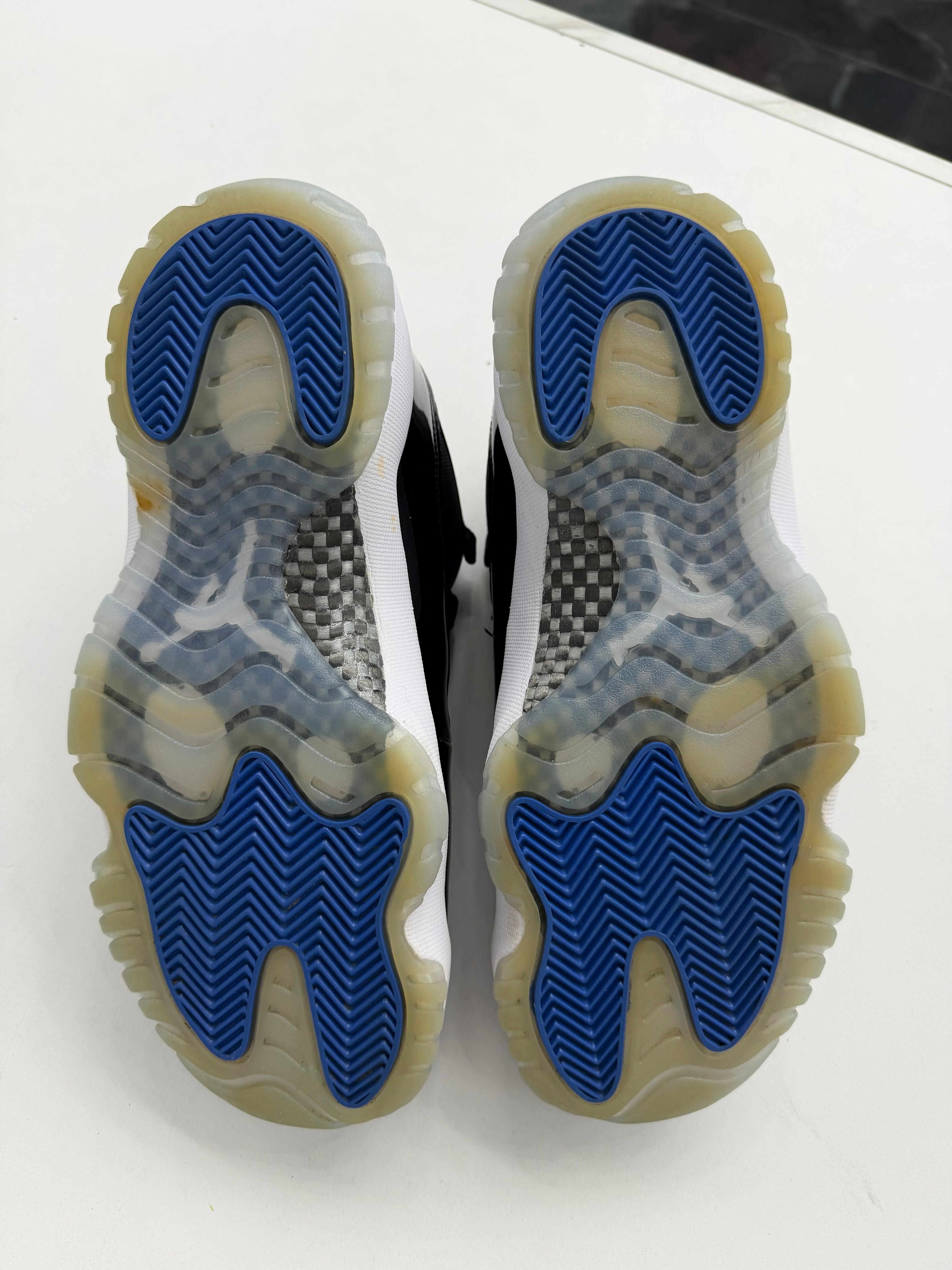 Jordan 11 Retro Low Space Jam (NO BOX)