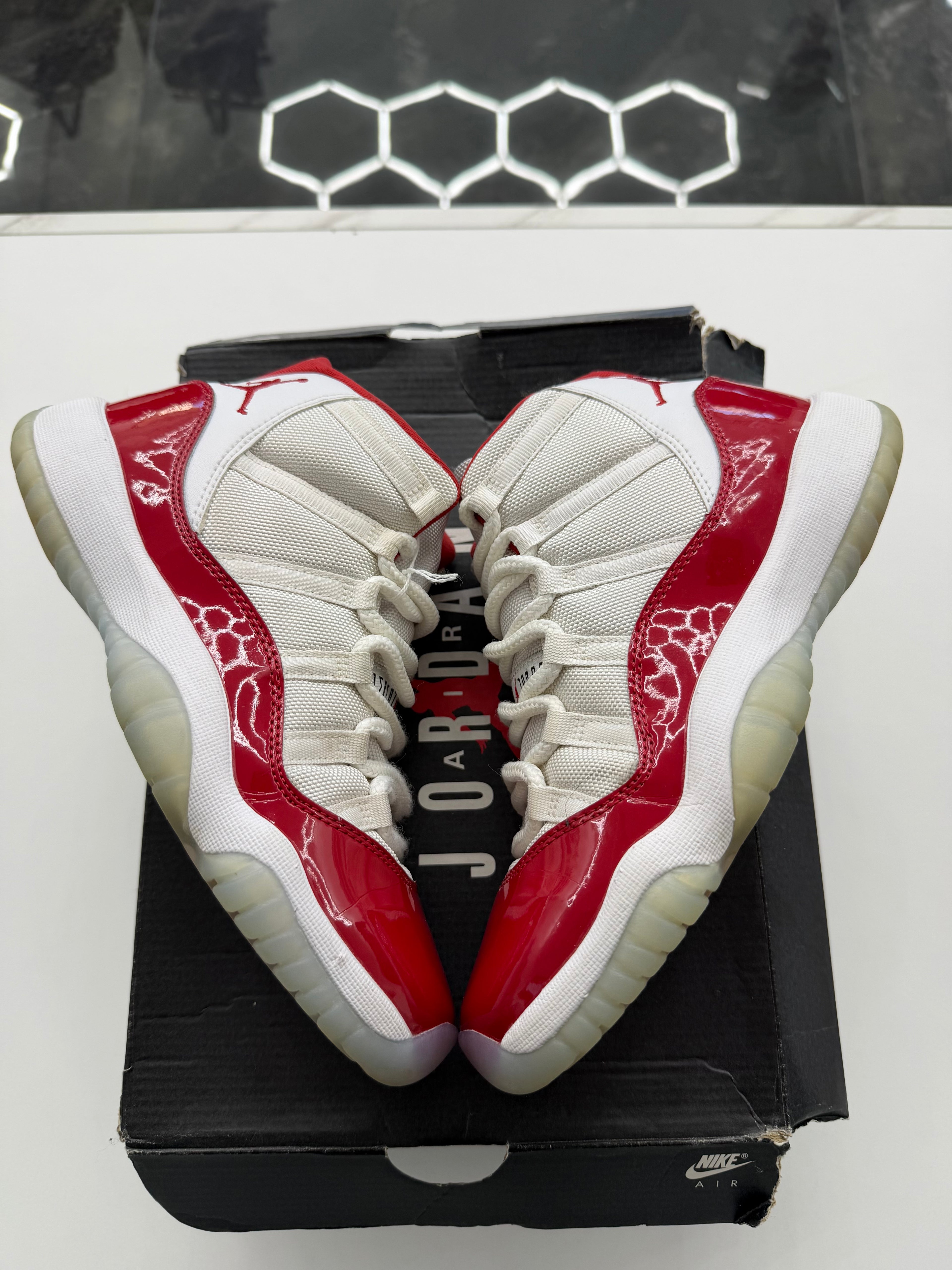 Jordan 11 Retro Cherry (2022) (GS)