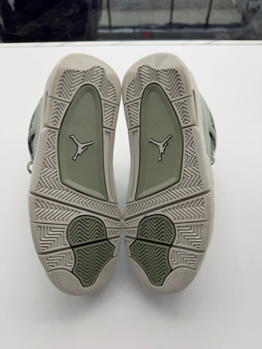 Jordan 4 Retro Seafoam (NO BOX)