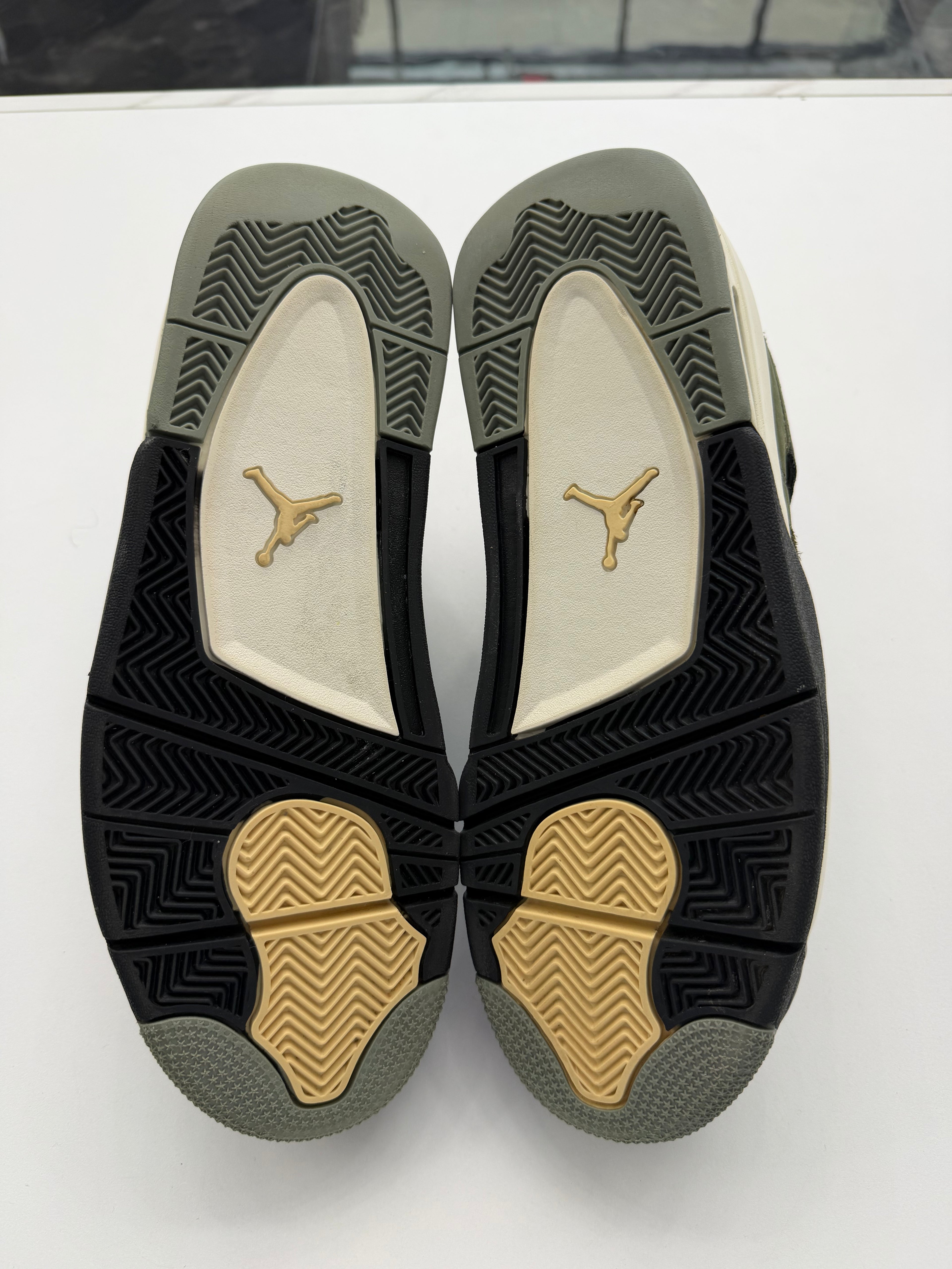 Jordan 4 Retro SE Craft Medium Olive (NO BOX)