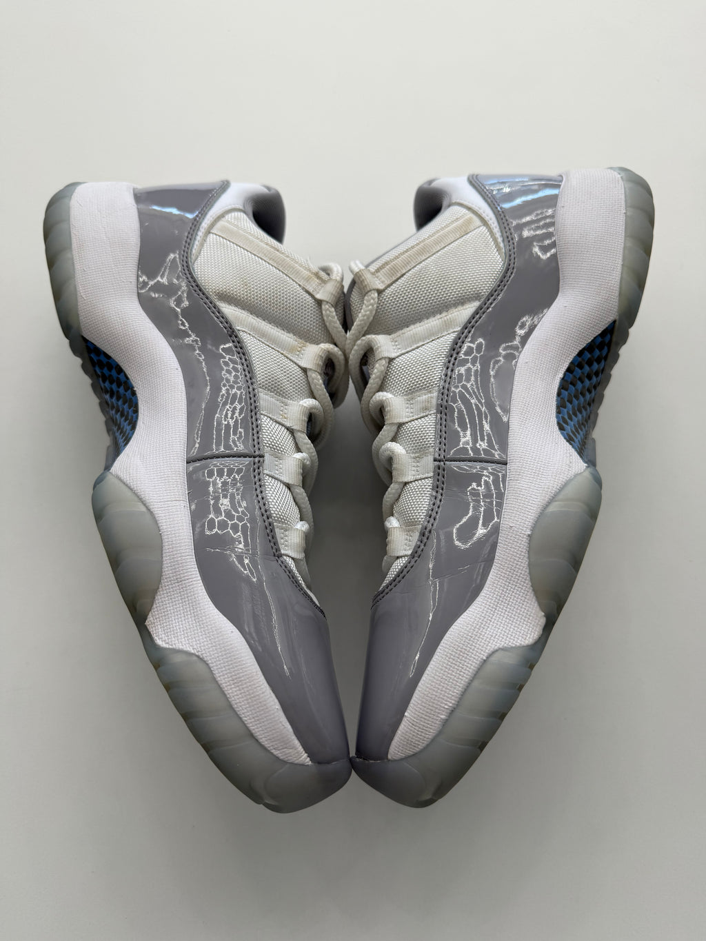 Jordan 11 Retro Low Cement Grey (NO BOX)