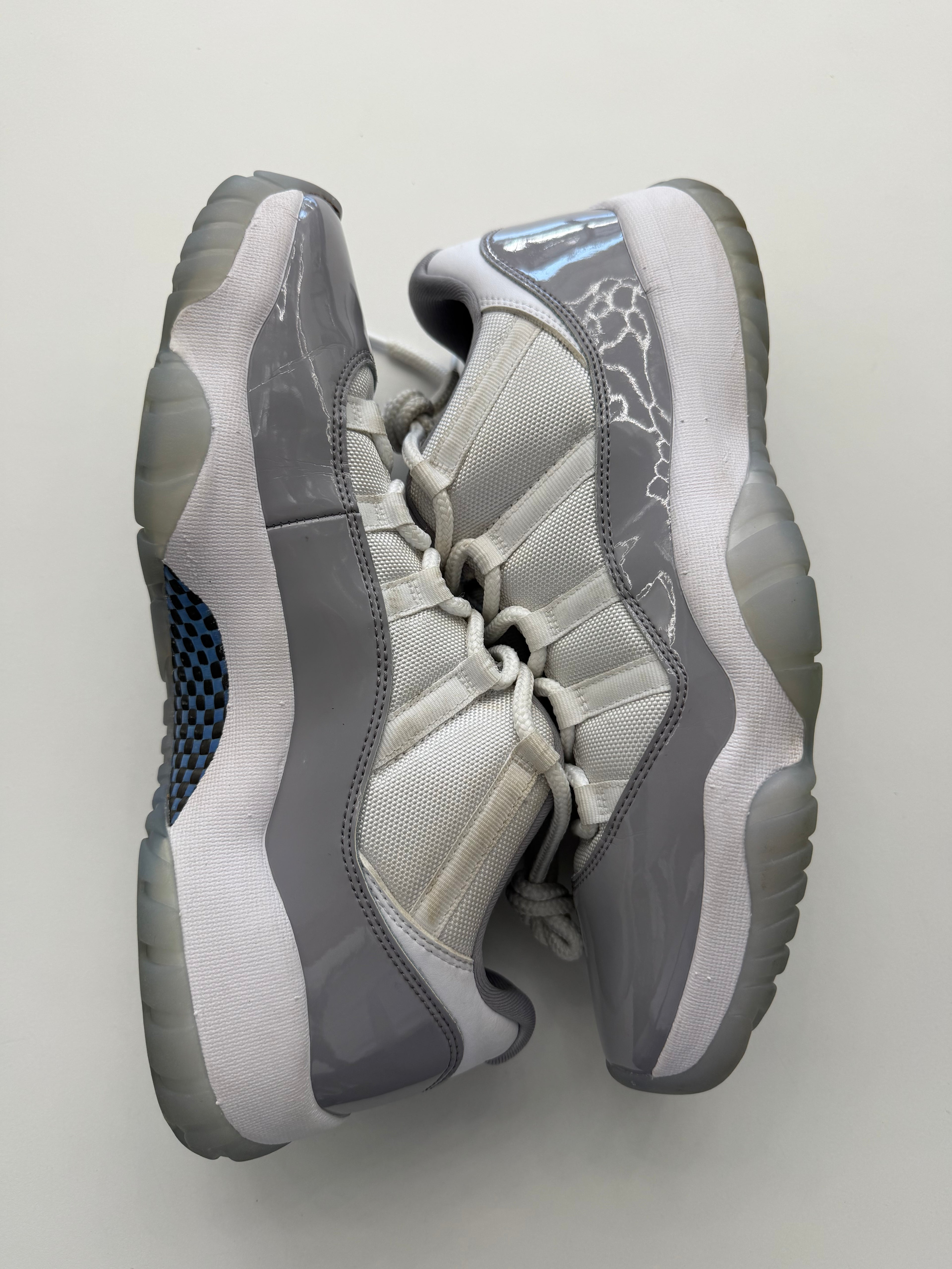 Jordan 11 Retro Low Cement Grey (NO BOX)