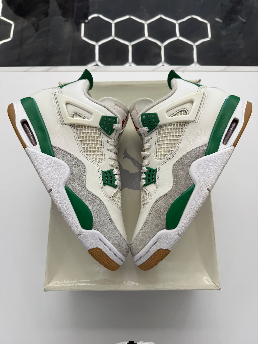 Jordan 4 Retro SB Pine Green