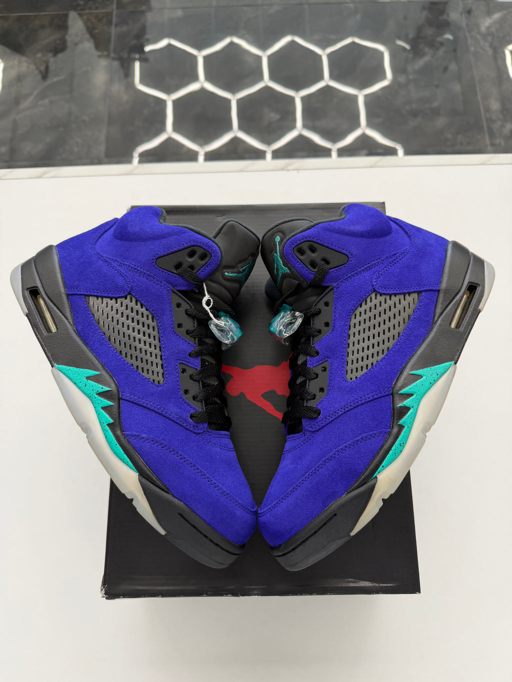 Jordan 8 Retro Alternate Grape