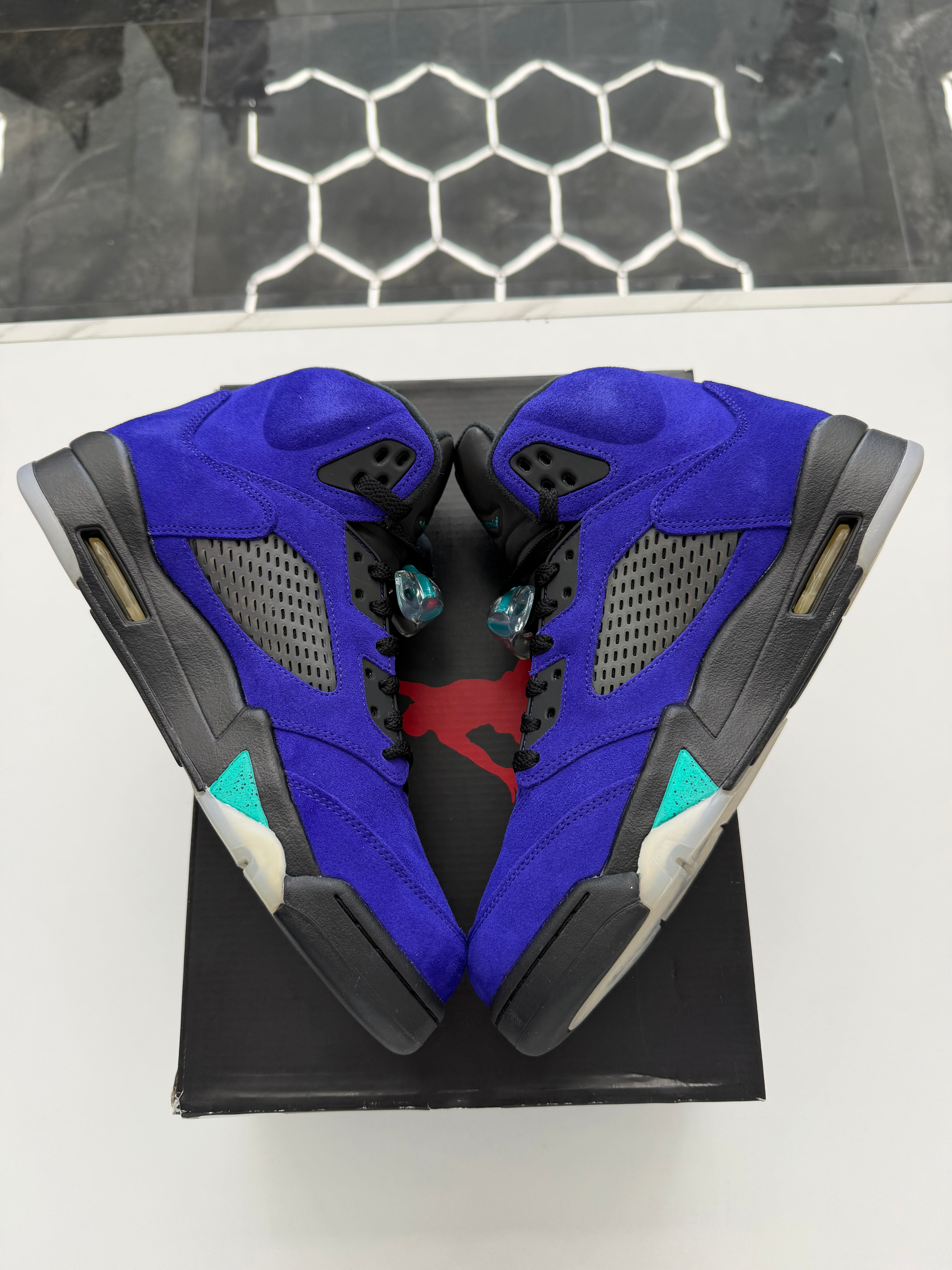 Jordan 8 Retro Alternate Grape
