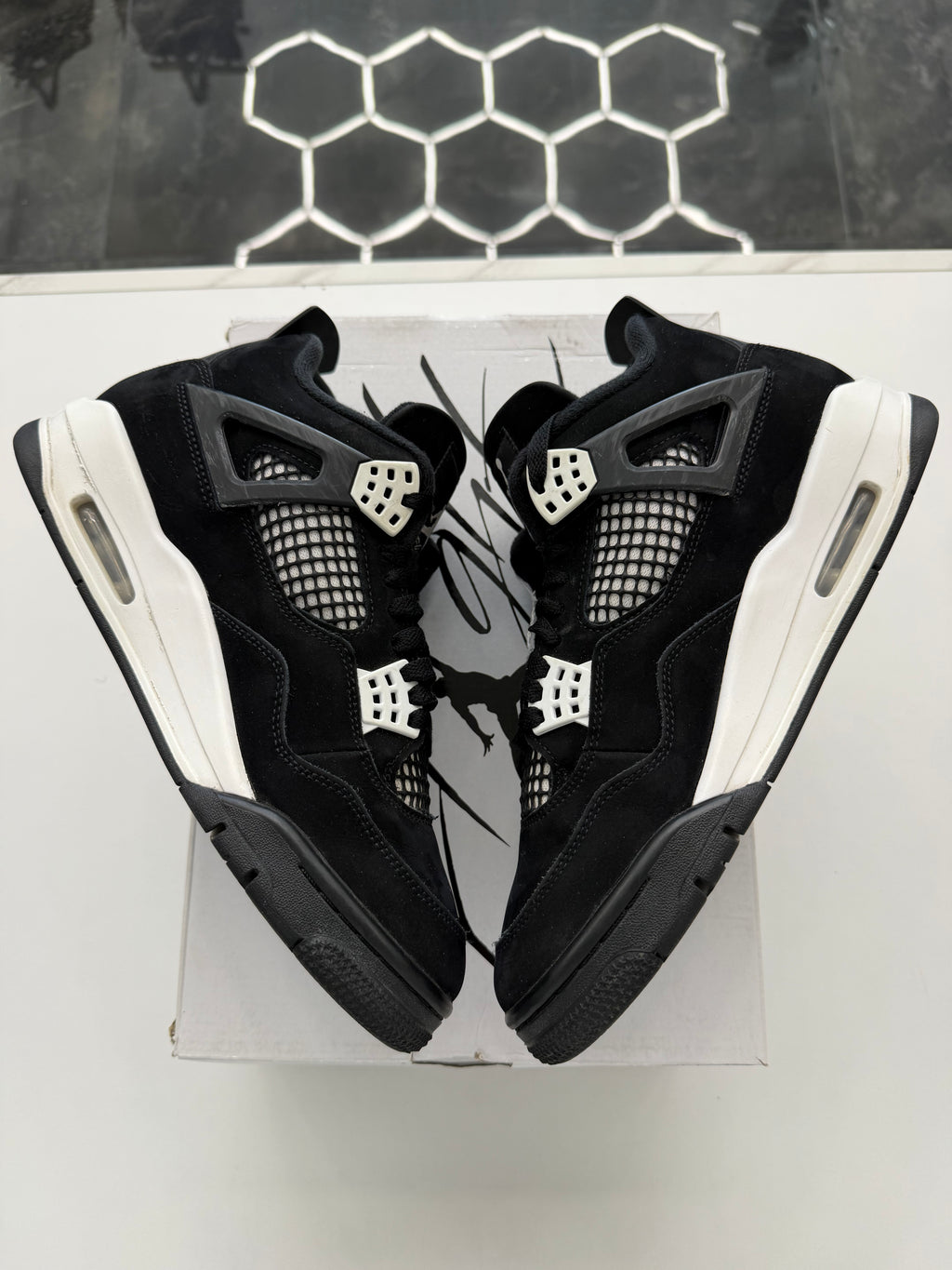 Jordan 4 Retro White Thunder
