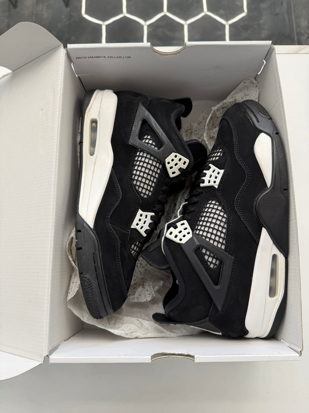 Jordan 4 Retro White Thunder