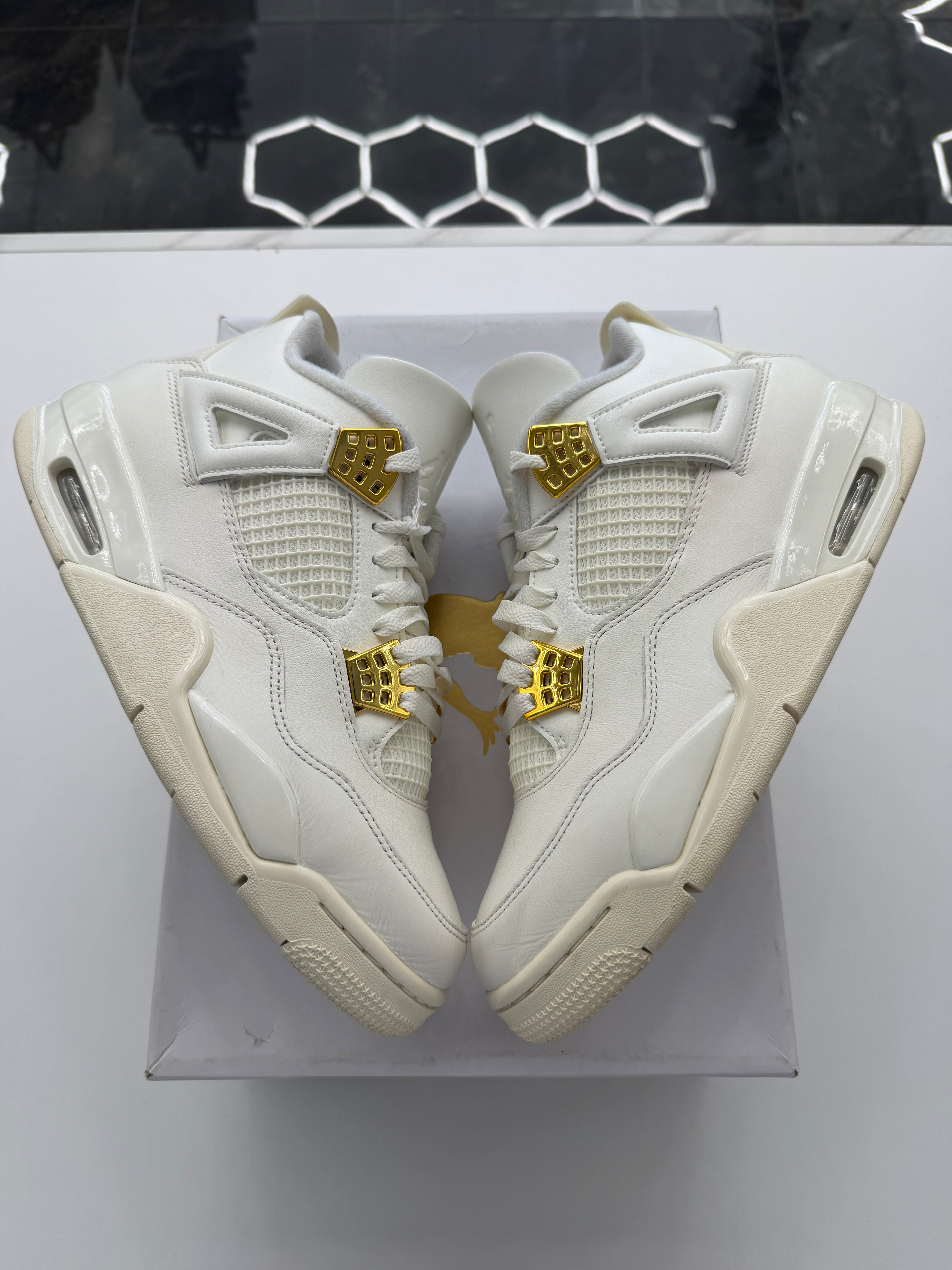 Jordan 4 Retro Metallic Gold (Women’s)