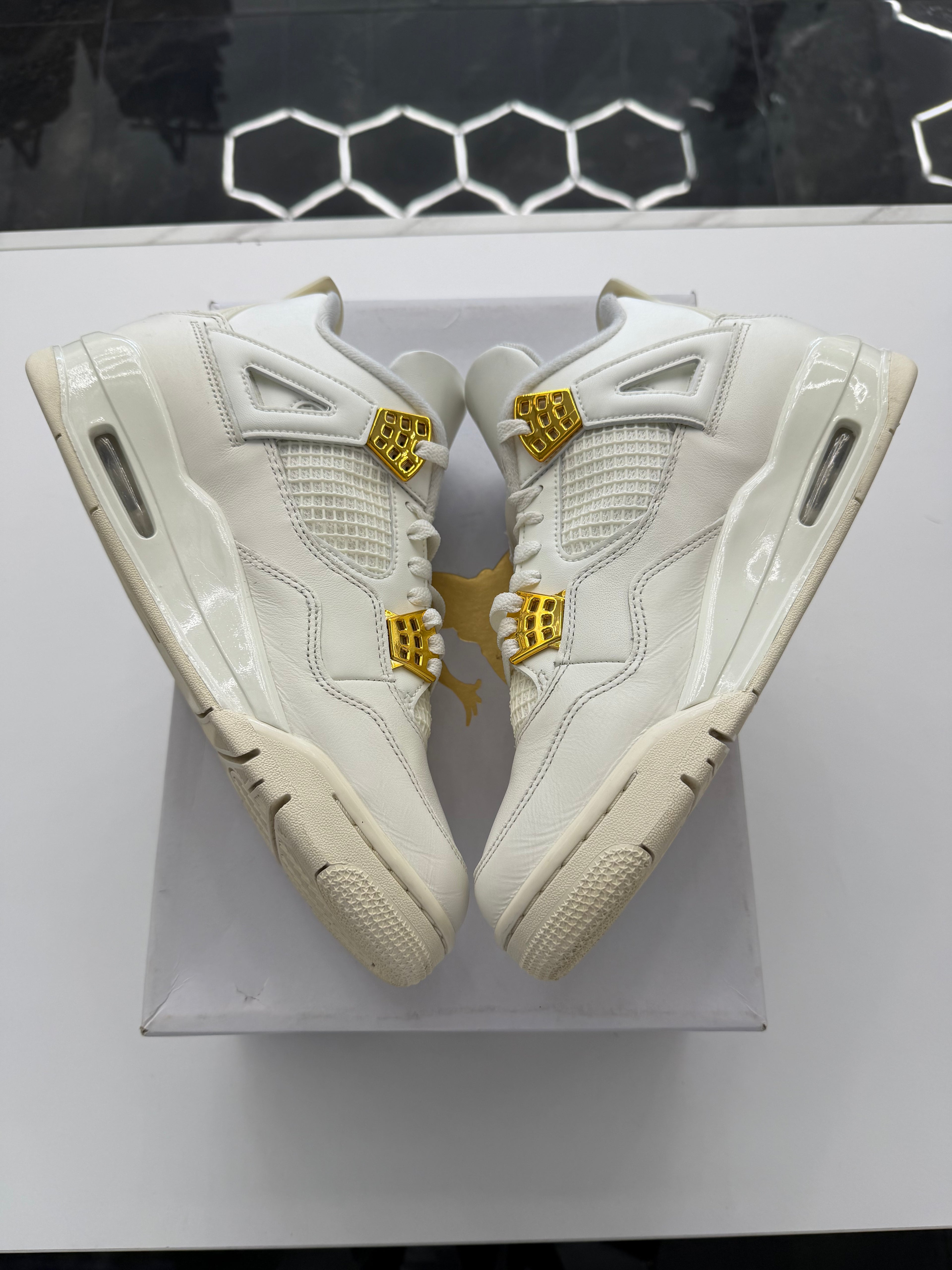 Jordan 4 Retro Metallic Gold (Women’s)