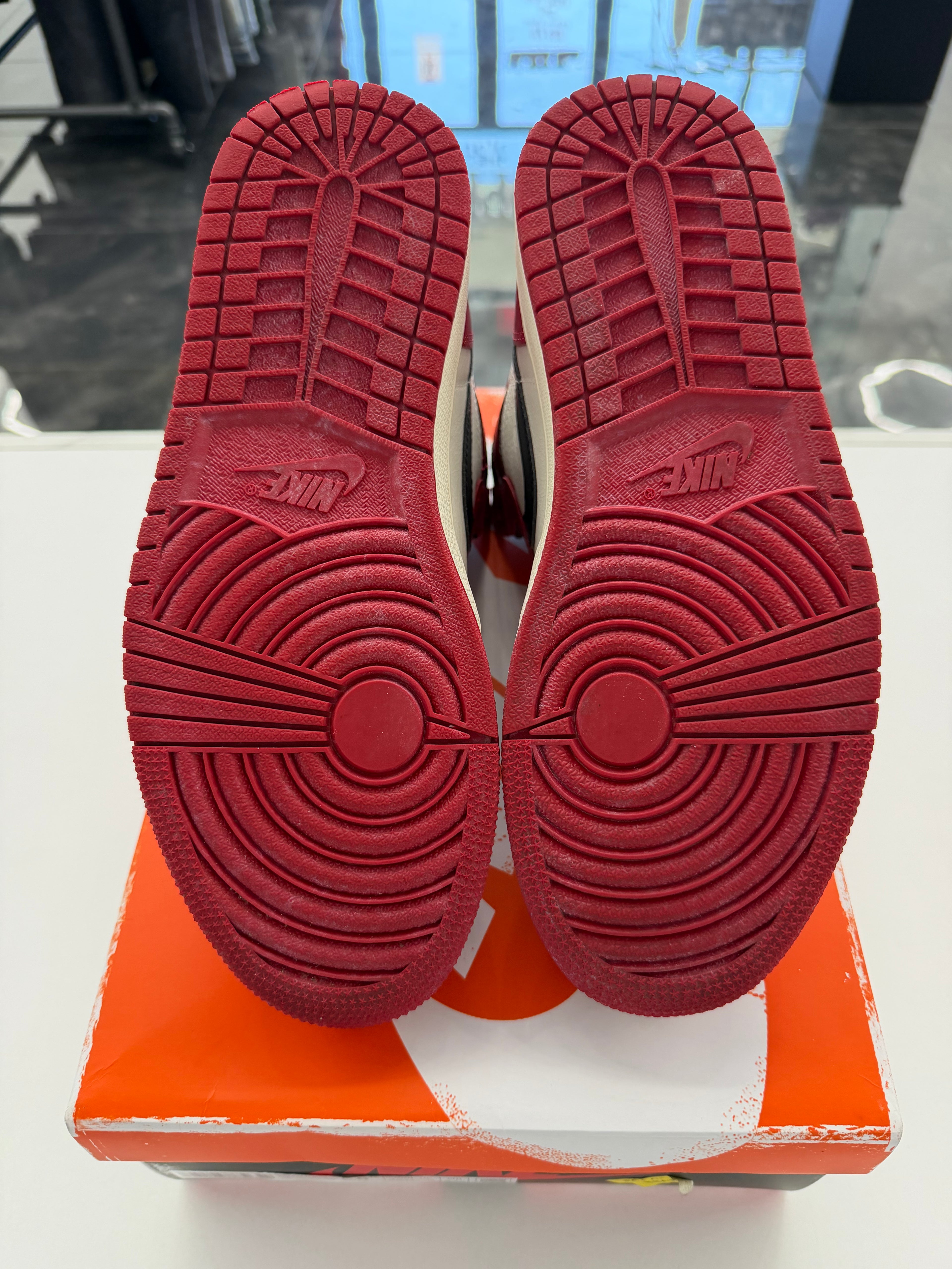 Jordan 1 Retro High OG Chicago Lost and Found