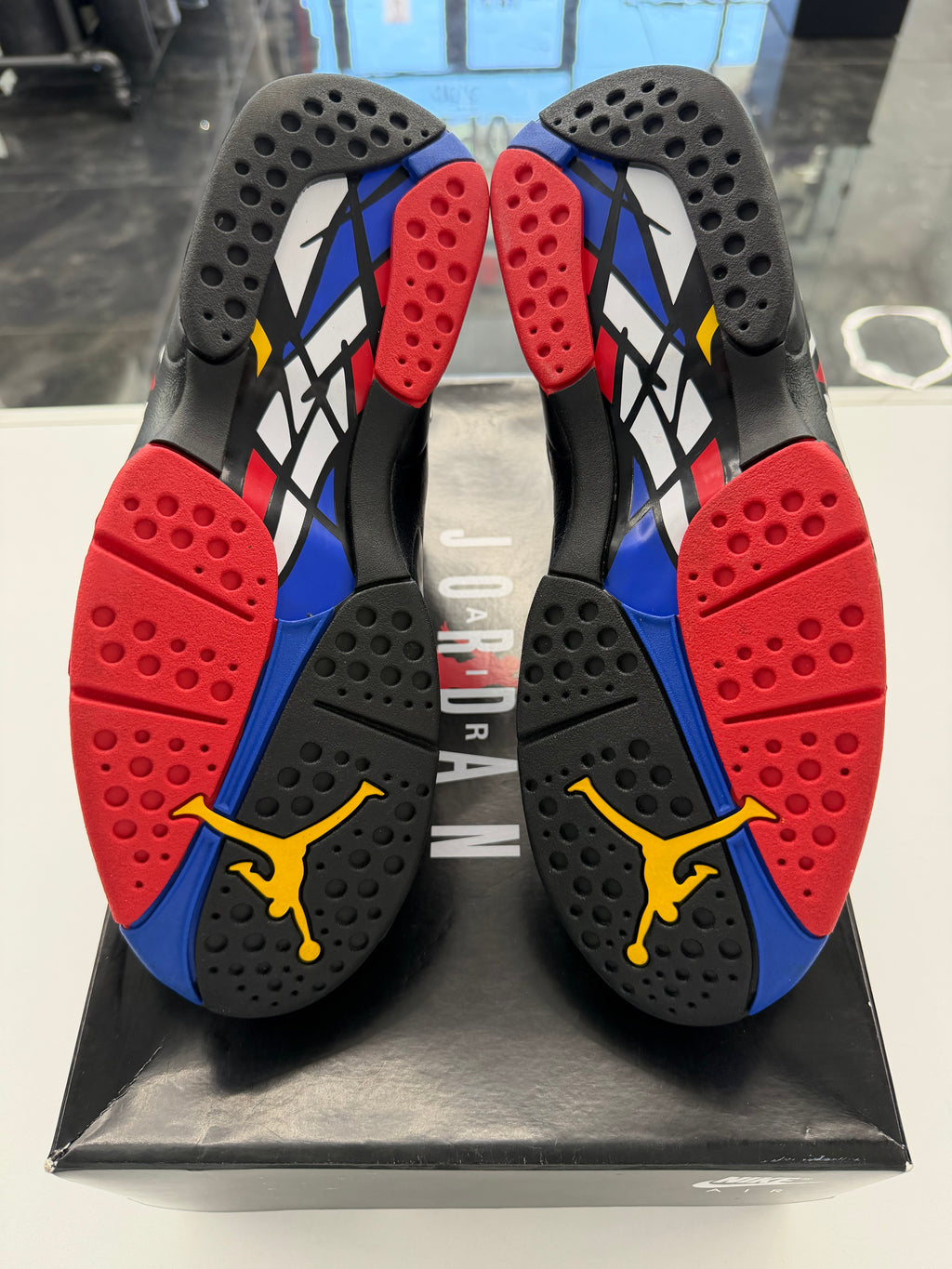 Jordan 8 Retro Playoffs (2023)