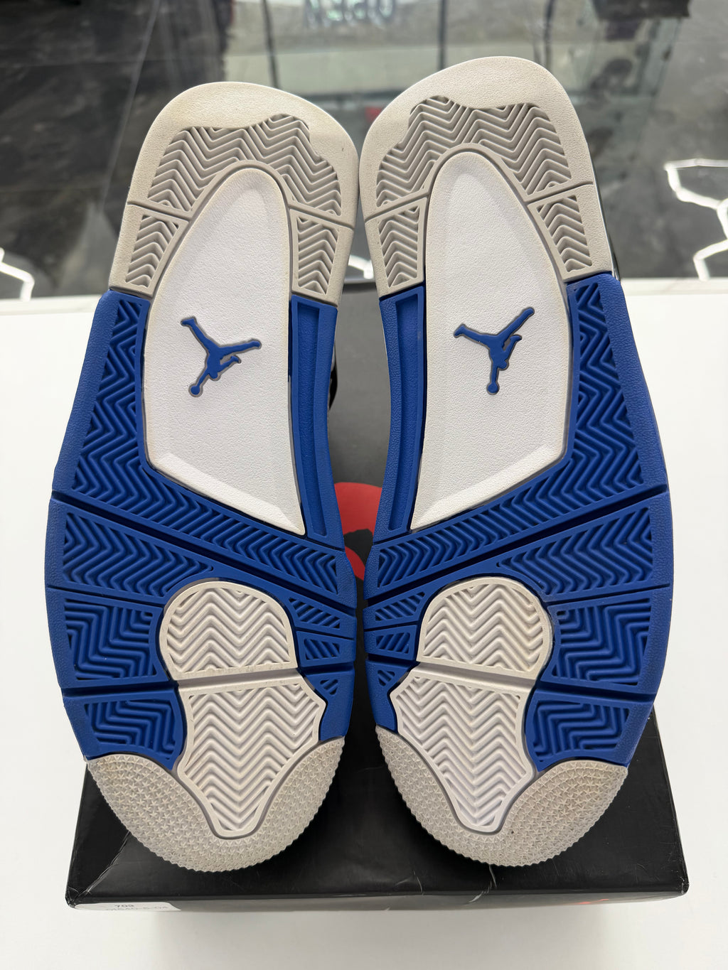 Jordan 4 Retro Motorsports (2017)