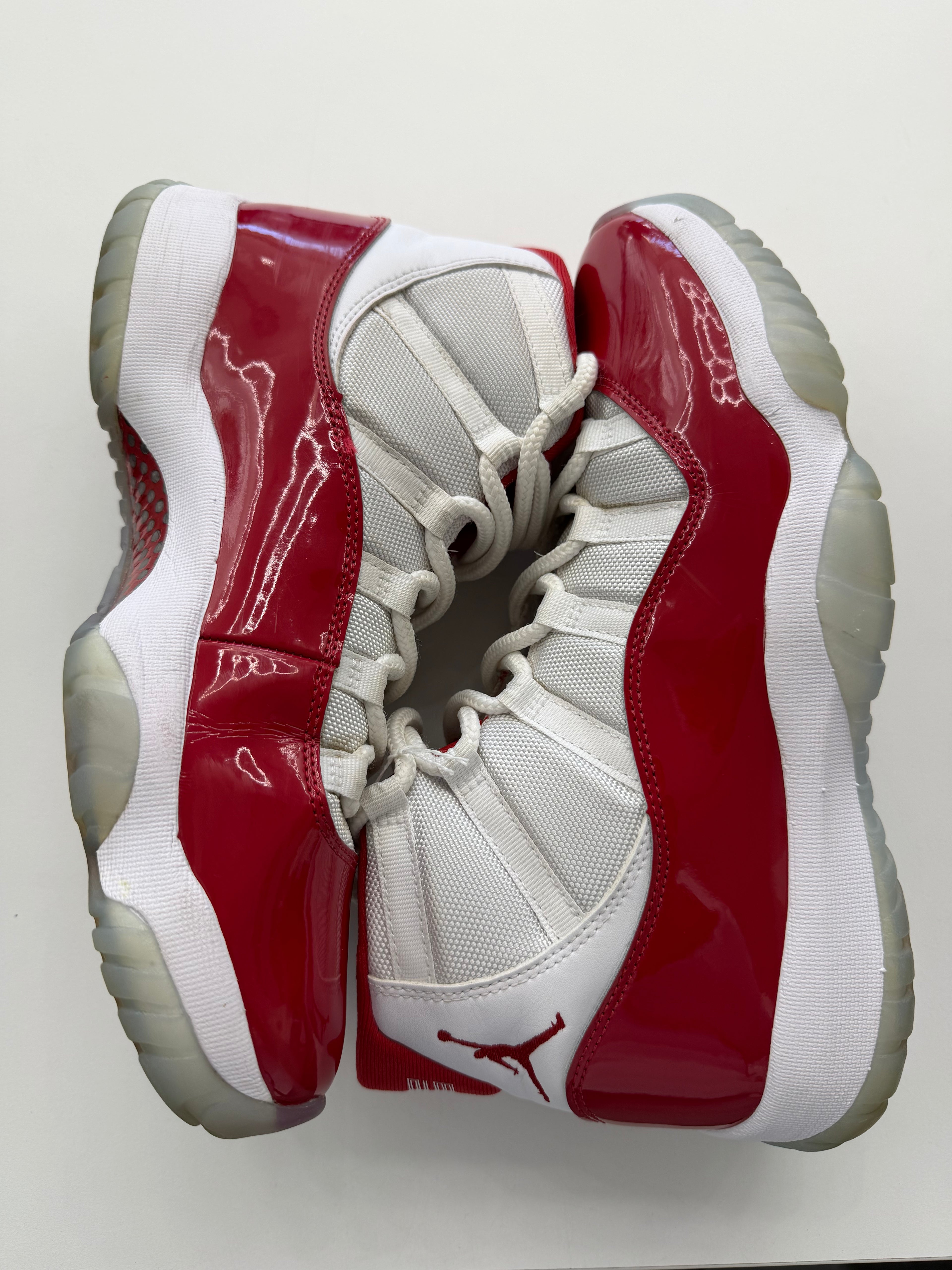 Jordan 11 Retro Cherry (NO BOX)