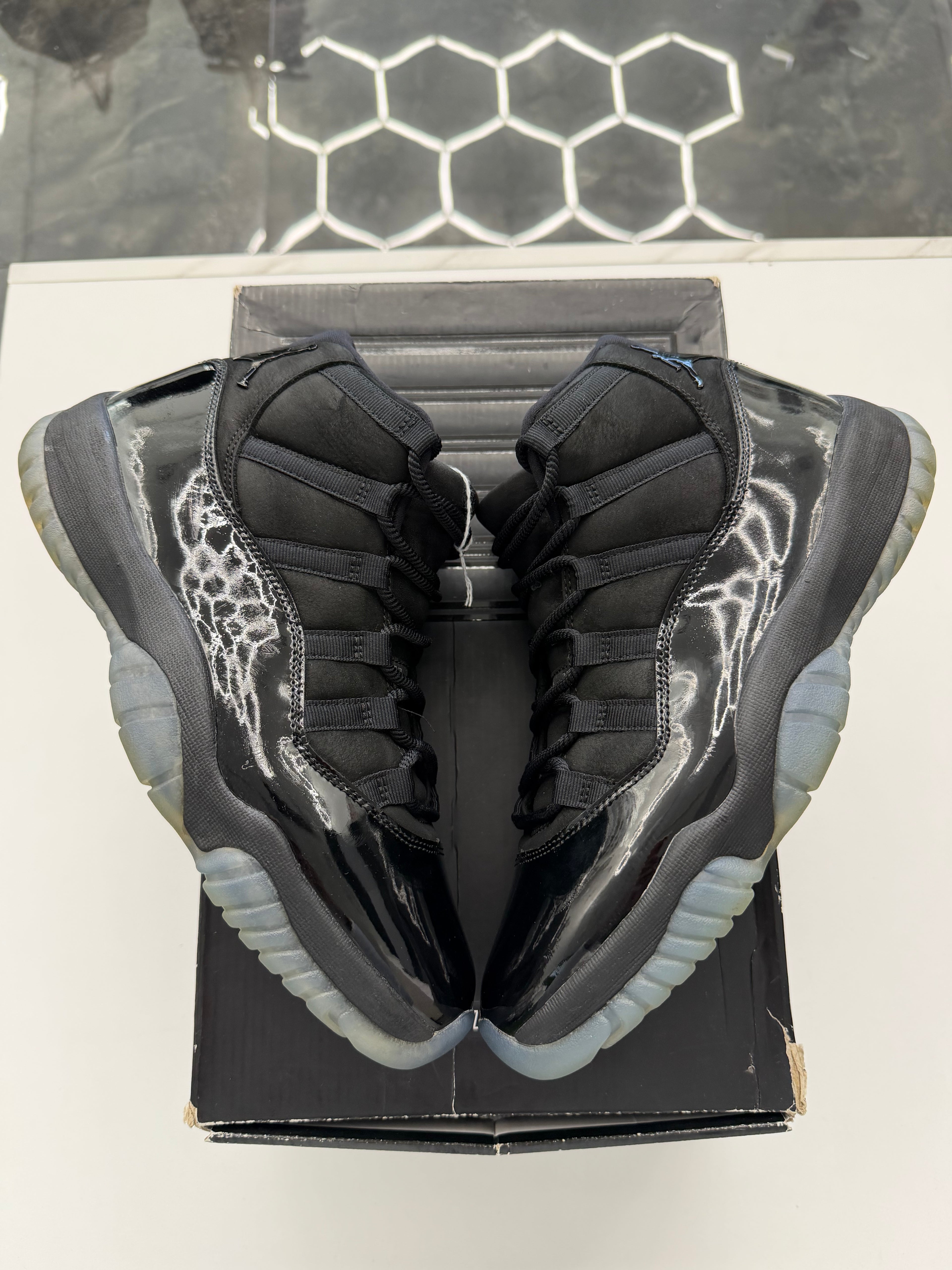 Jordan 11 Retro Cap And Gown