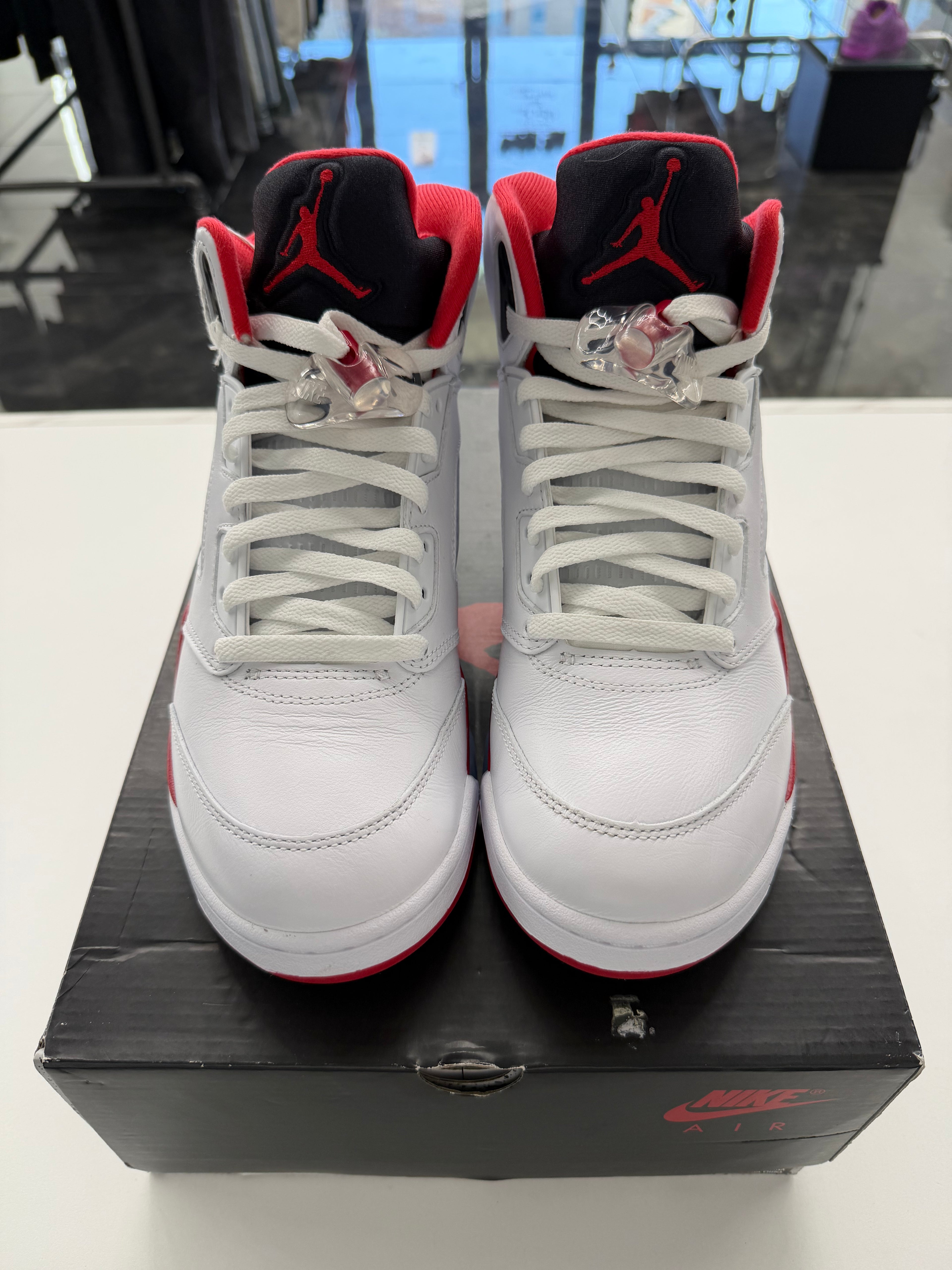 Jordan 5 Retro Fire Red Black Tongue (2025)