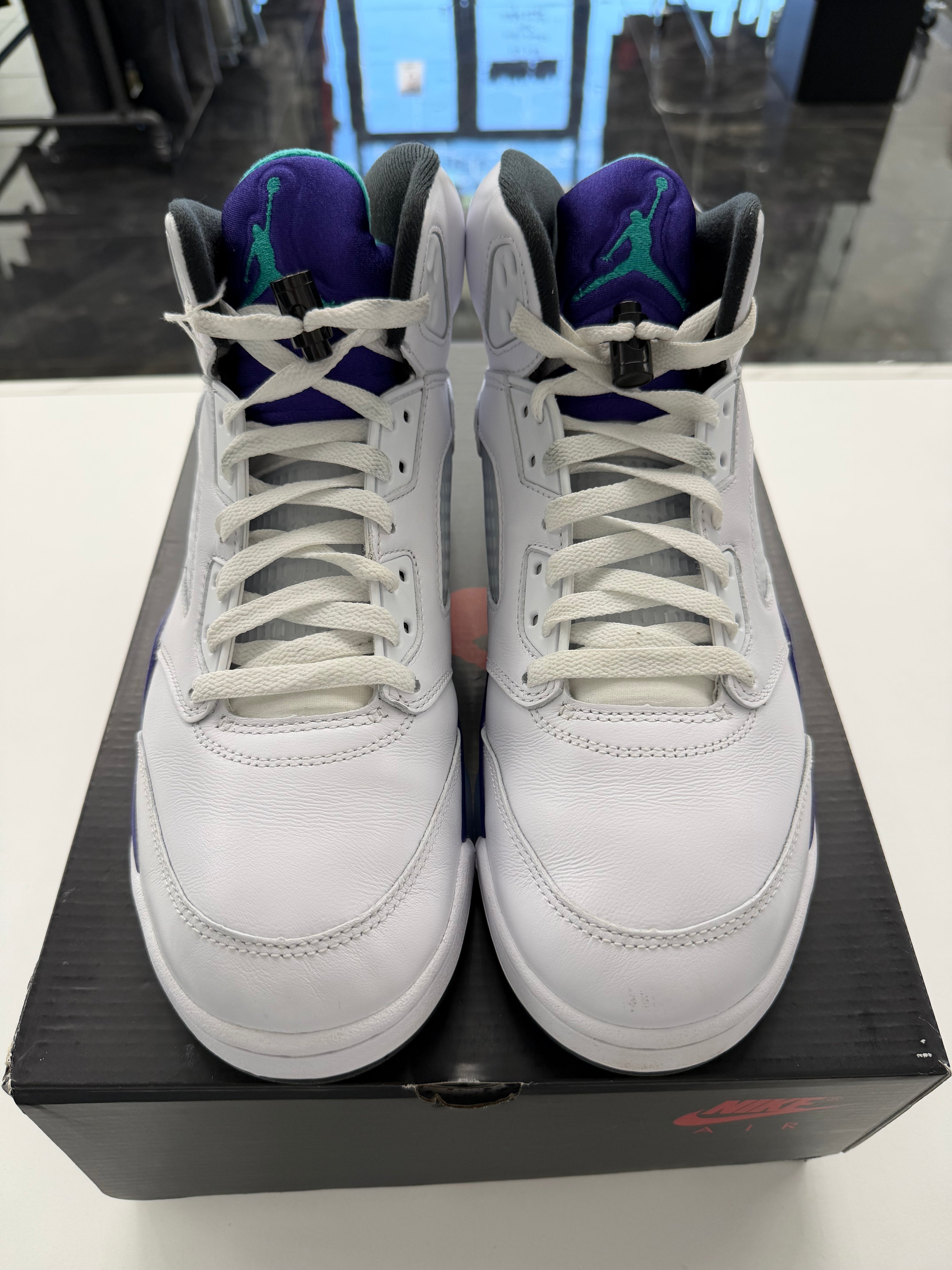 Jordan 5 Retro Grape (2025)