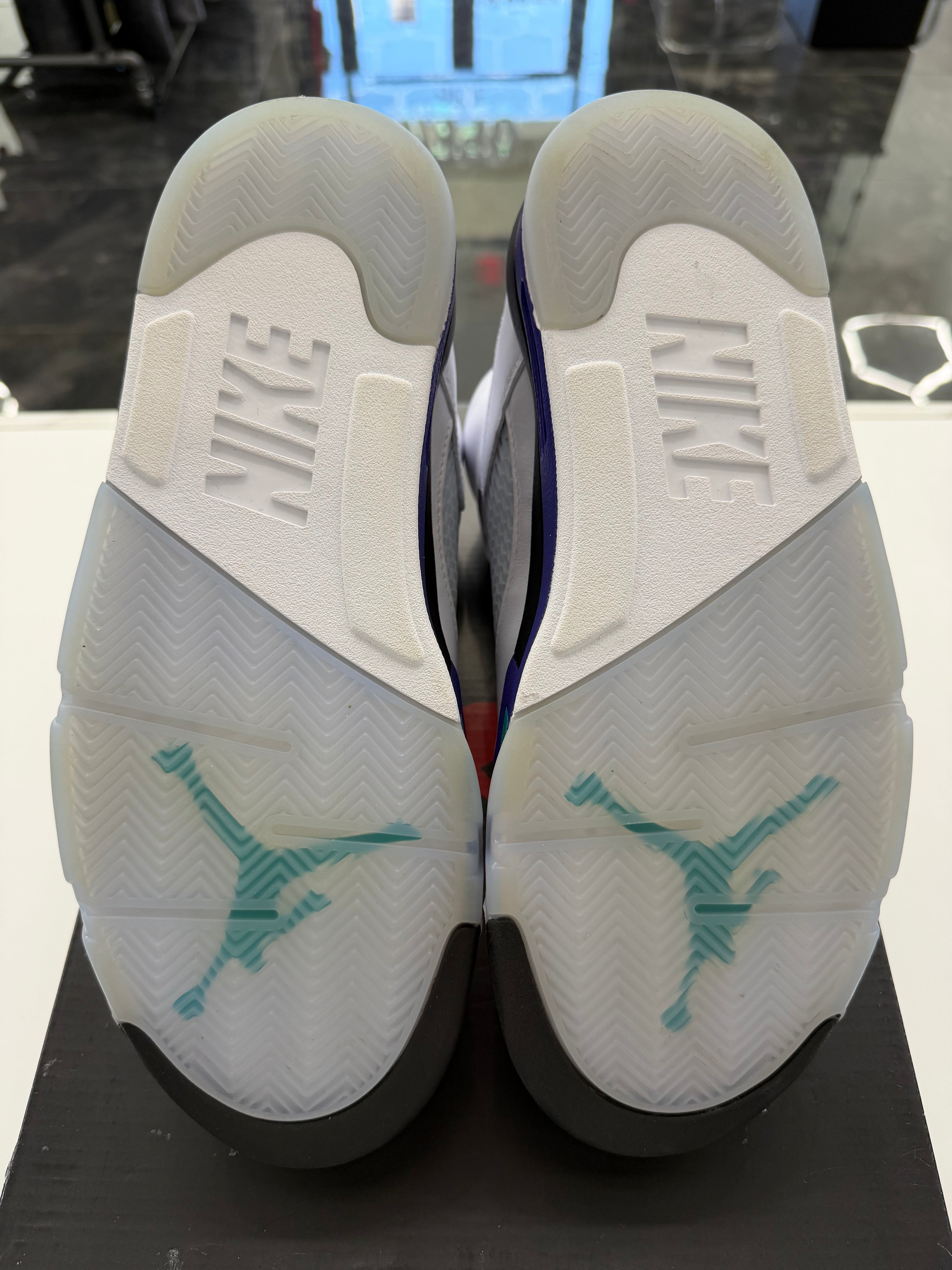 Jordan 5 Retro Grape (2025)