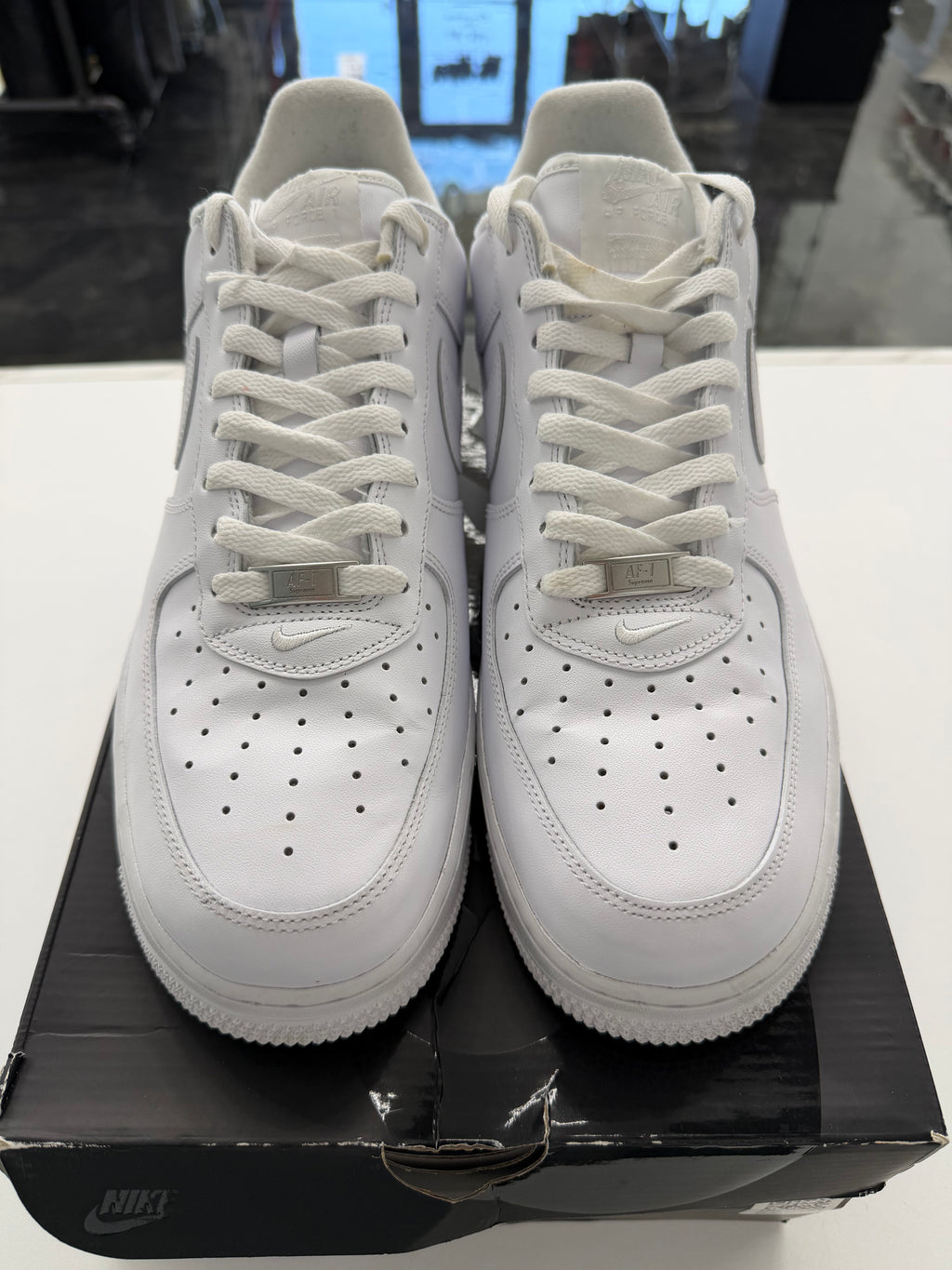 Air Force 1 Low Supreme White