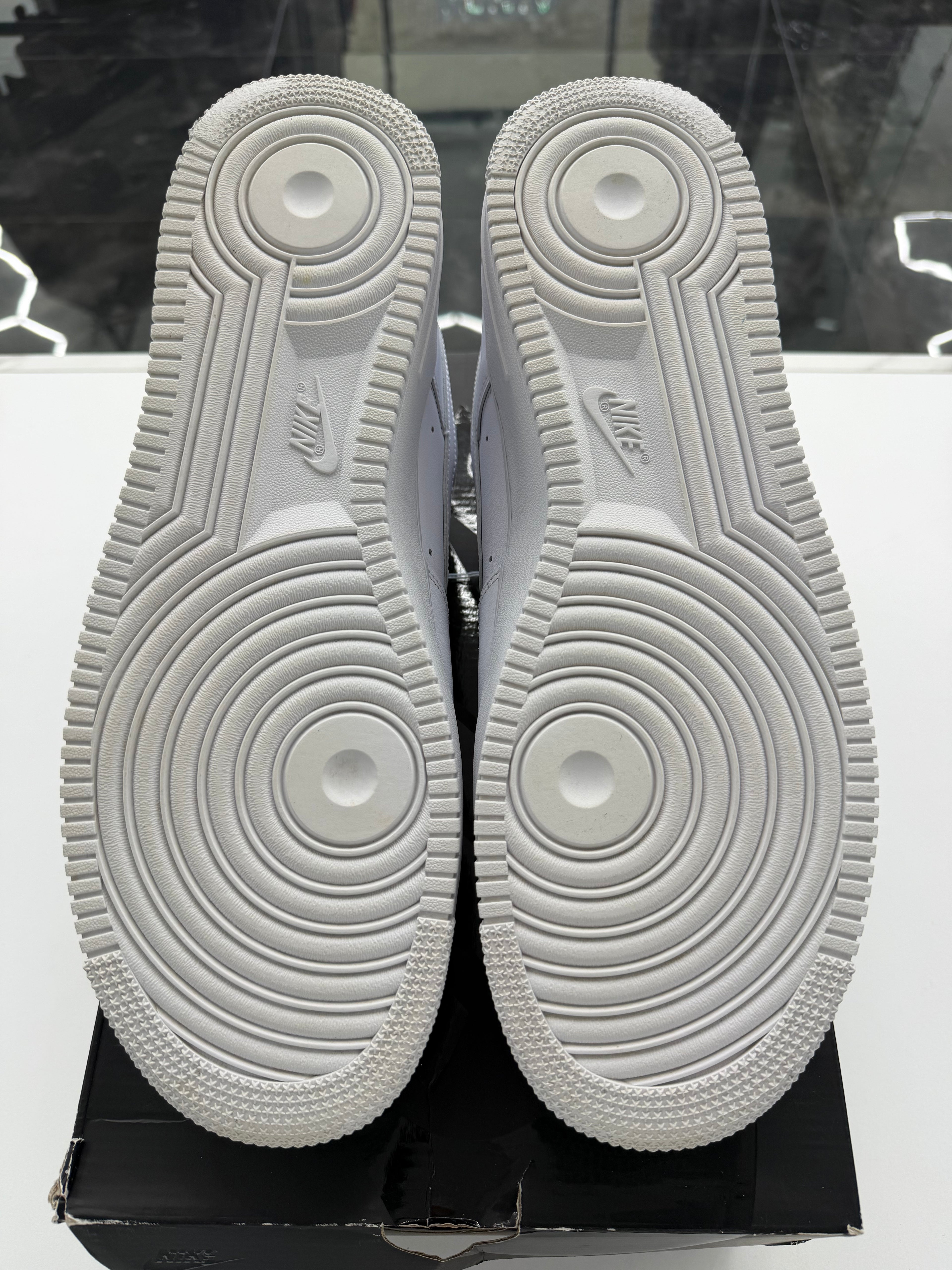 Air Force 1 Low Supreme White