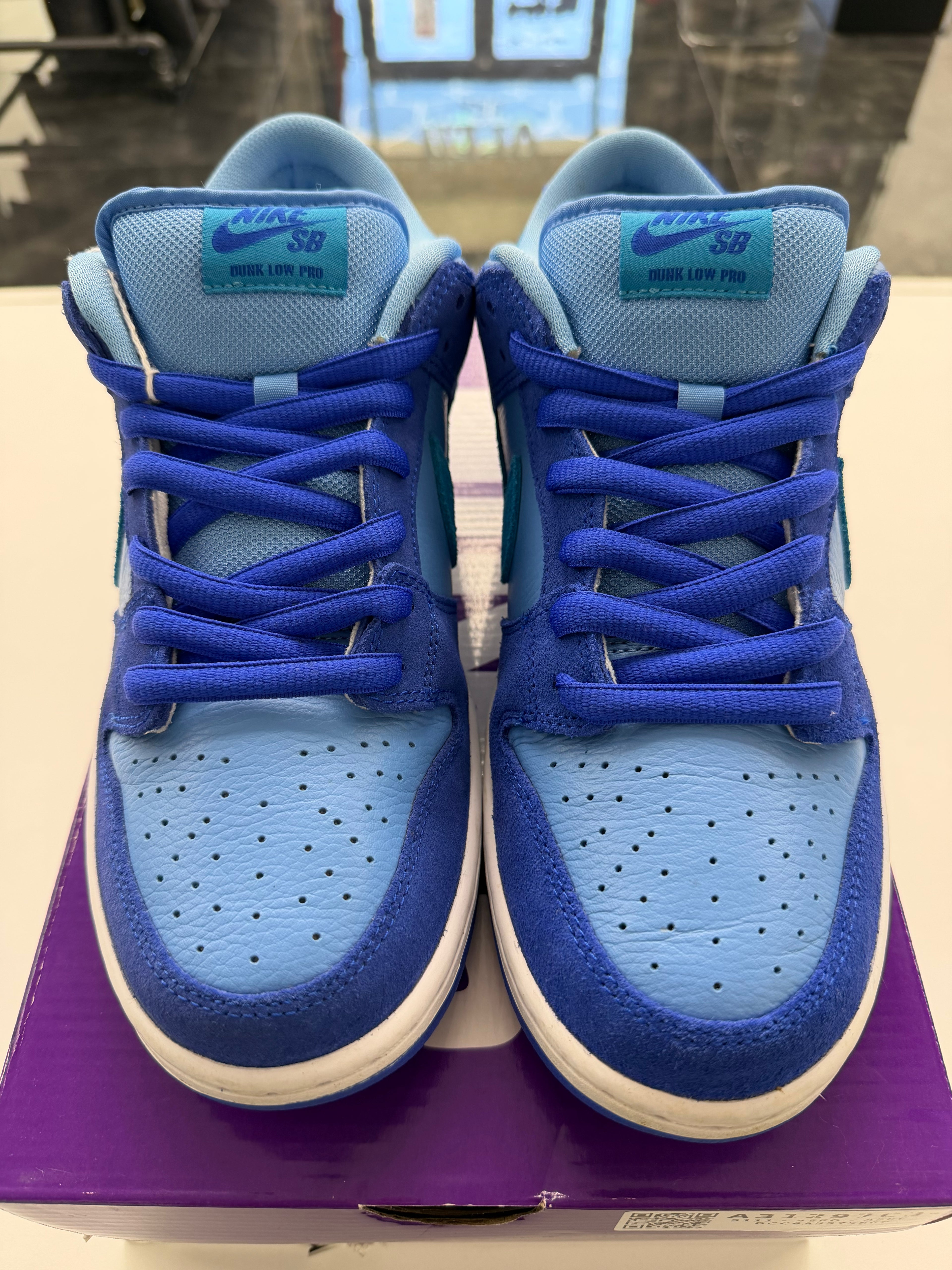 SB Dunk Low Blue Raspberry