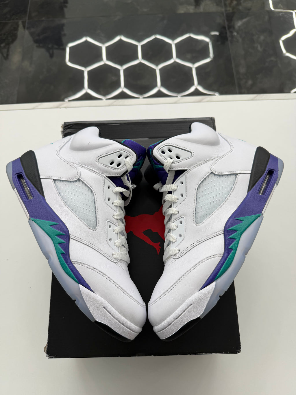 Jordan 5 Retro Grape (2025)