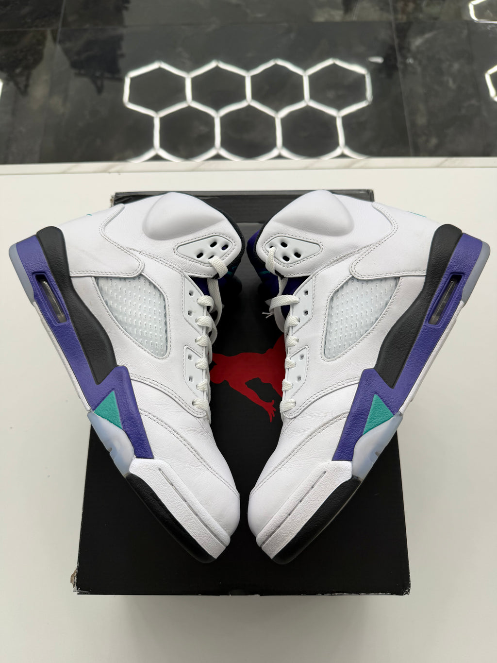 Jordan 5 Retro Grape (2025)