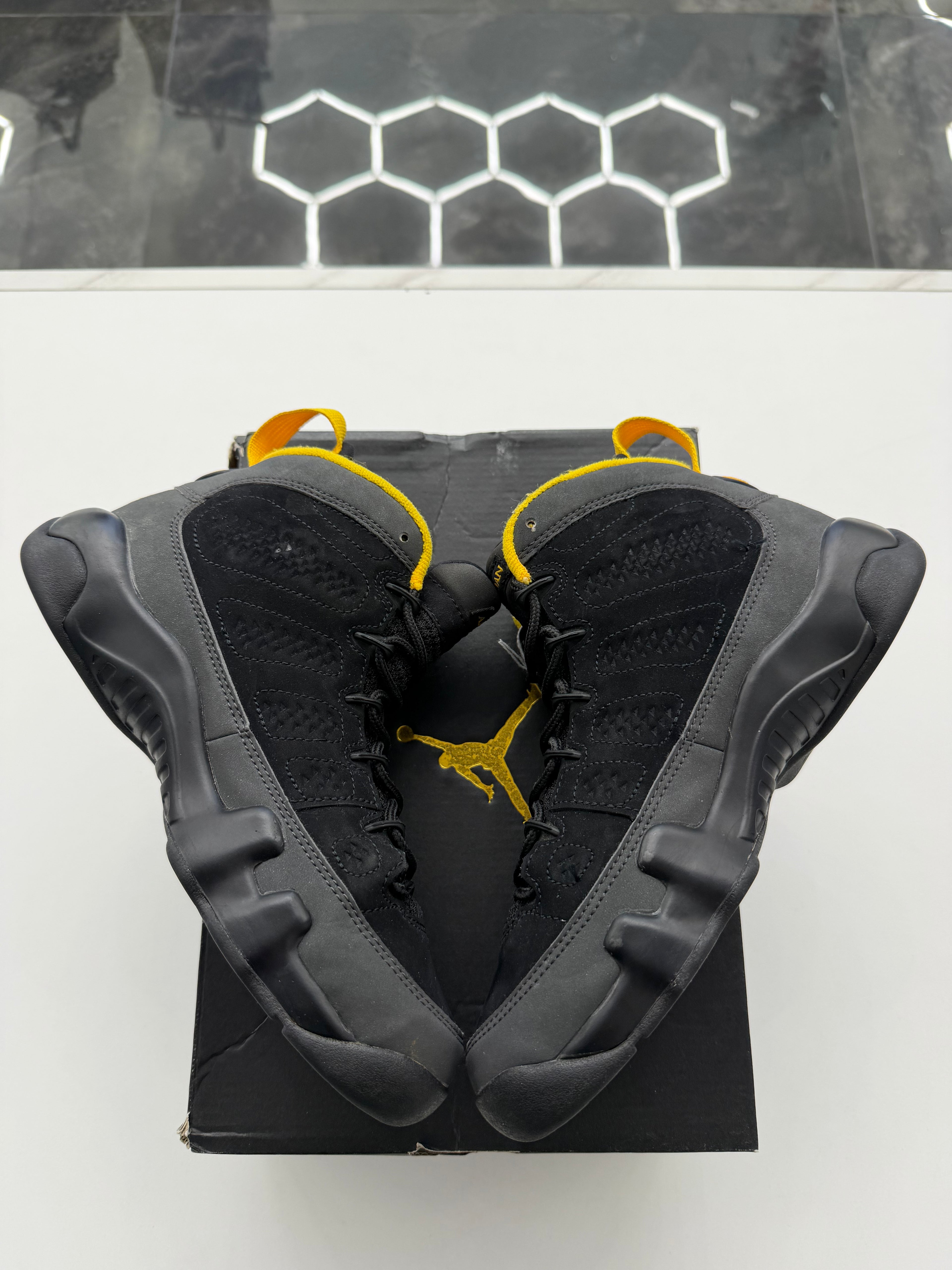 Jordan 9 Retro Dark Charcoal University Gold (REPLACEMENT BOX)
