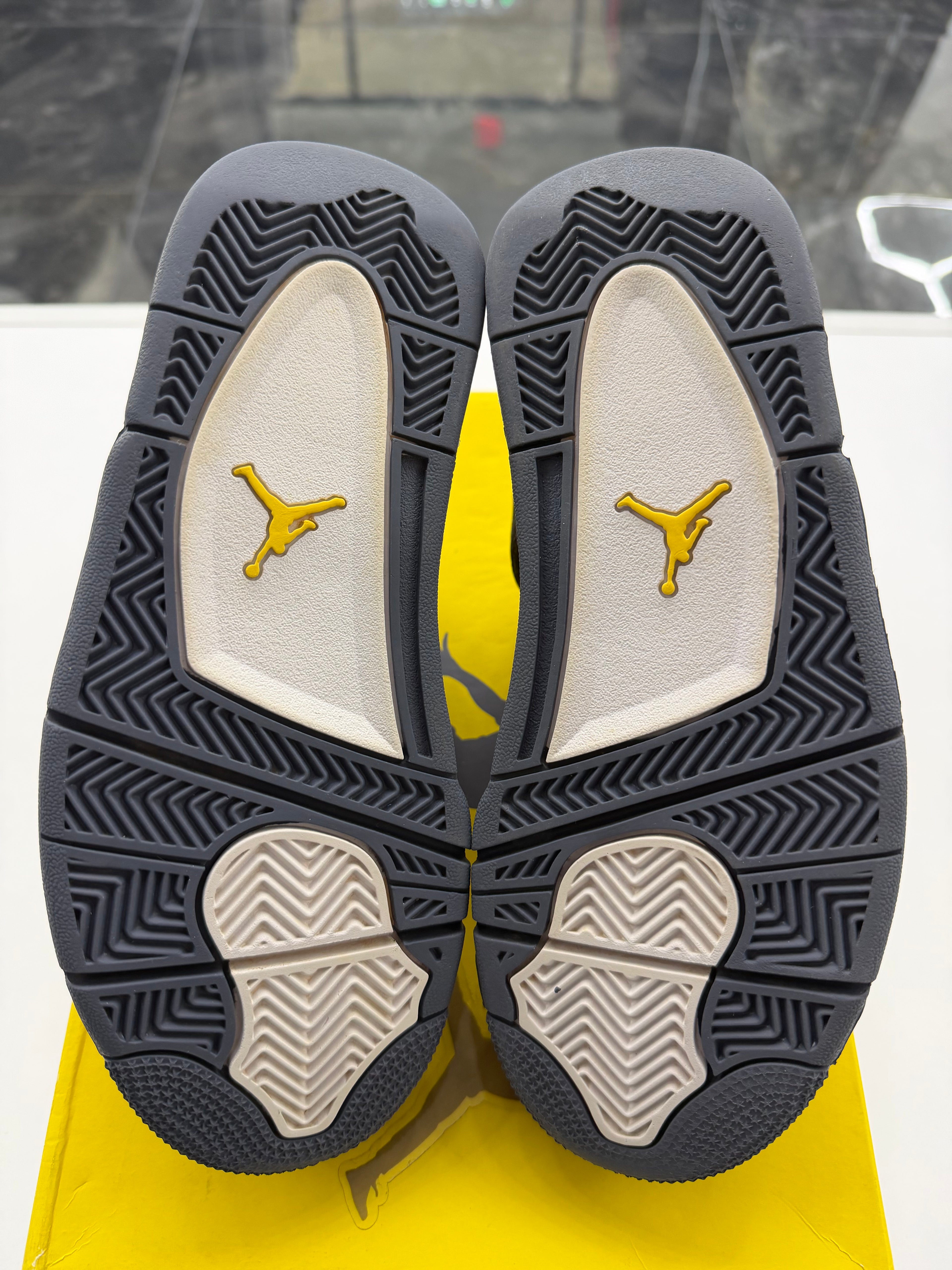 Jordan 4 Retro Lightning (2021) (GS)