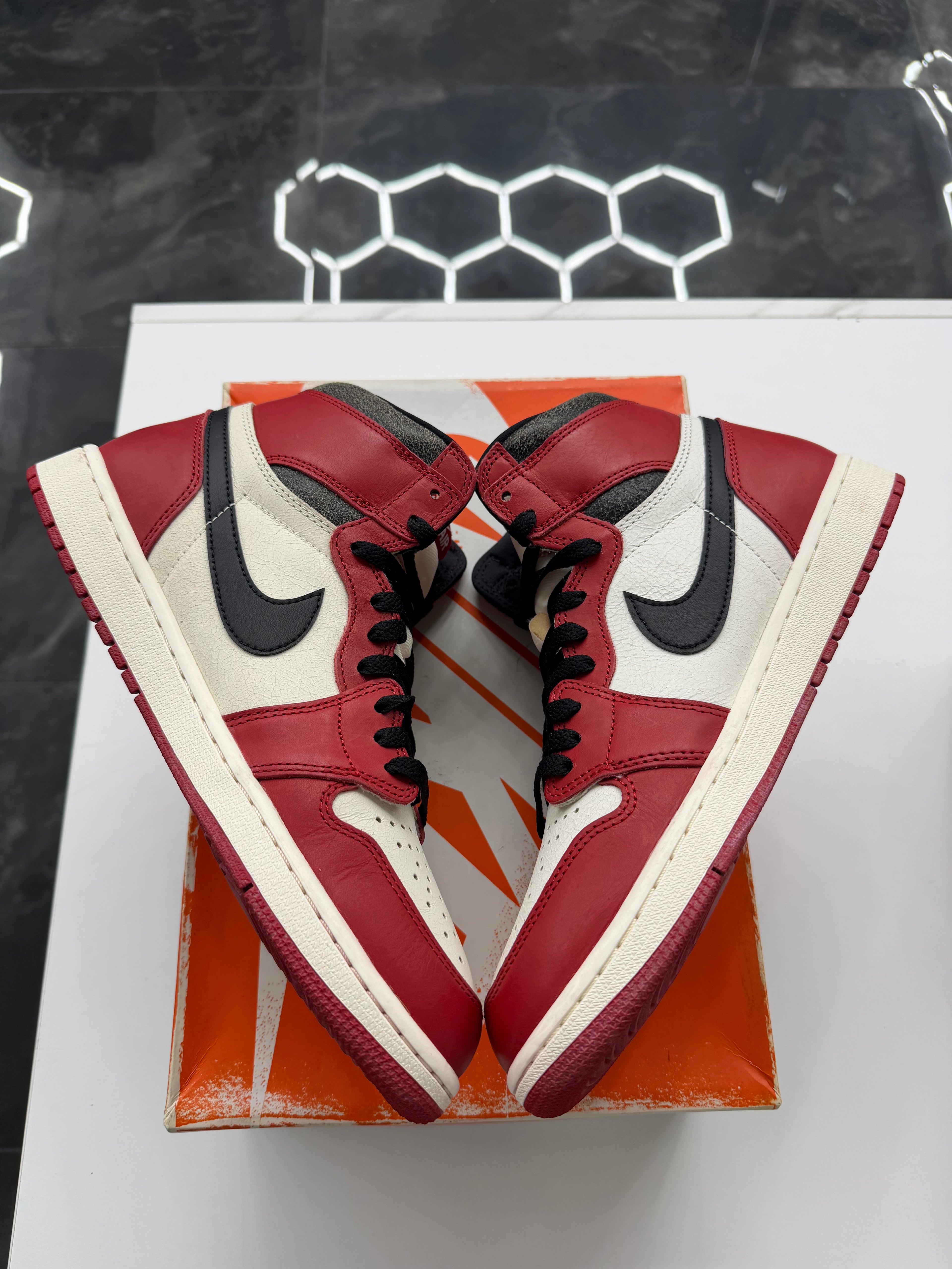 Jordan 1 Retro High OG Chicago Lost and Found