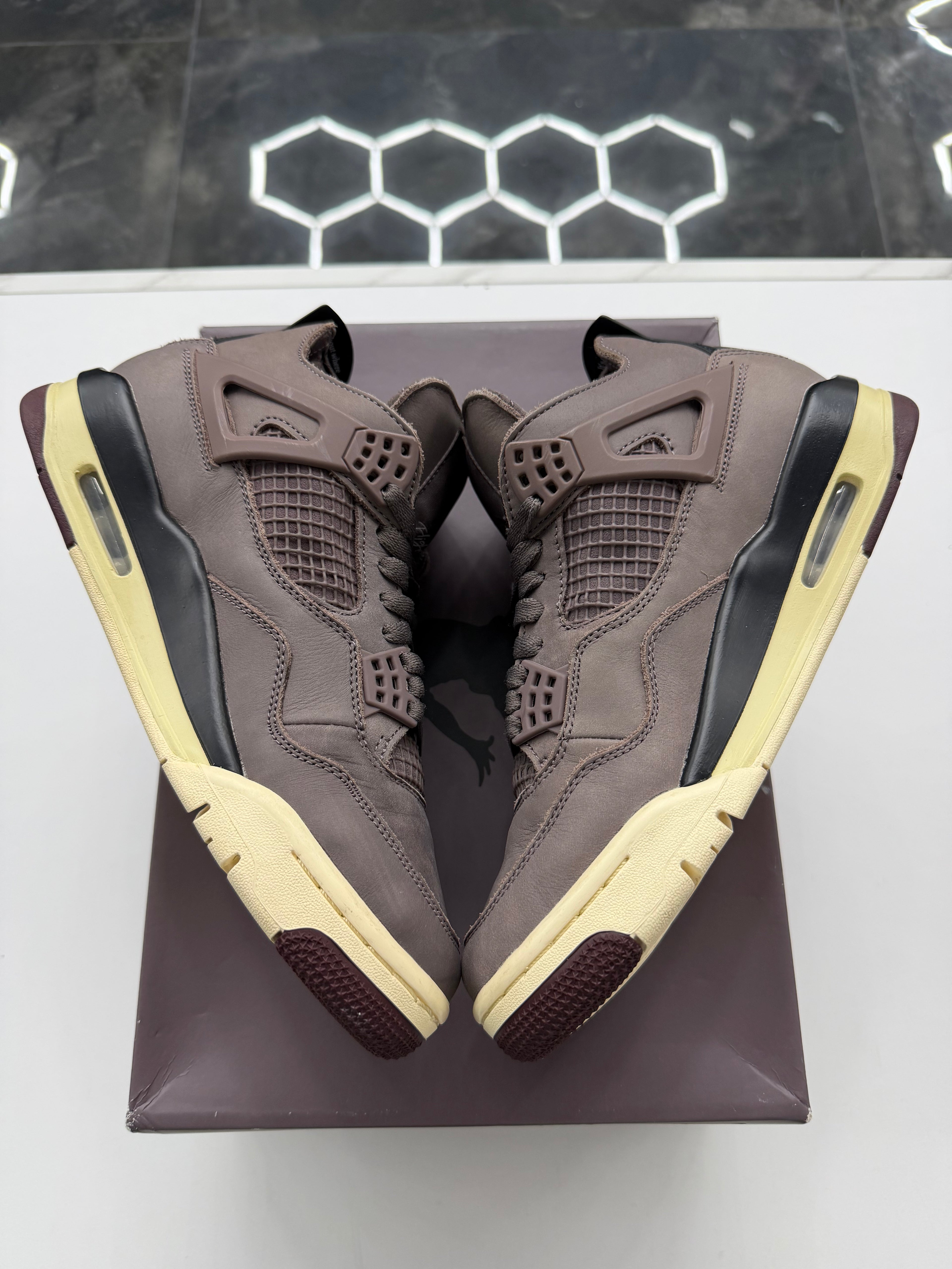 Jordan 4 Retro SP A Ma Maniere Violet Ore