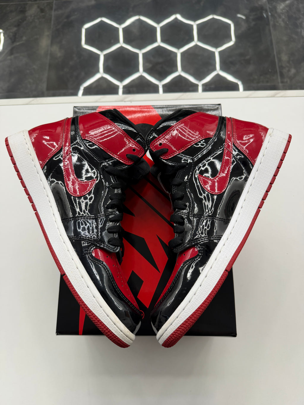 Jordan 1 Retro High Patent Bred