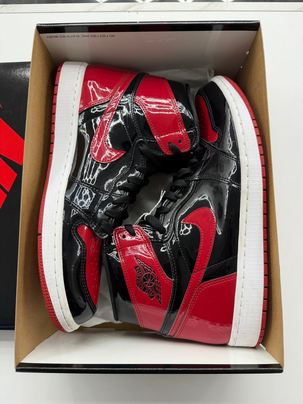 Jordan 1 Retro High Patent Bred