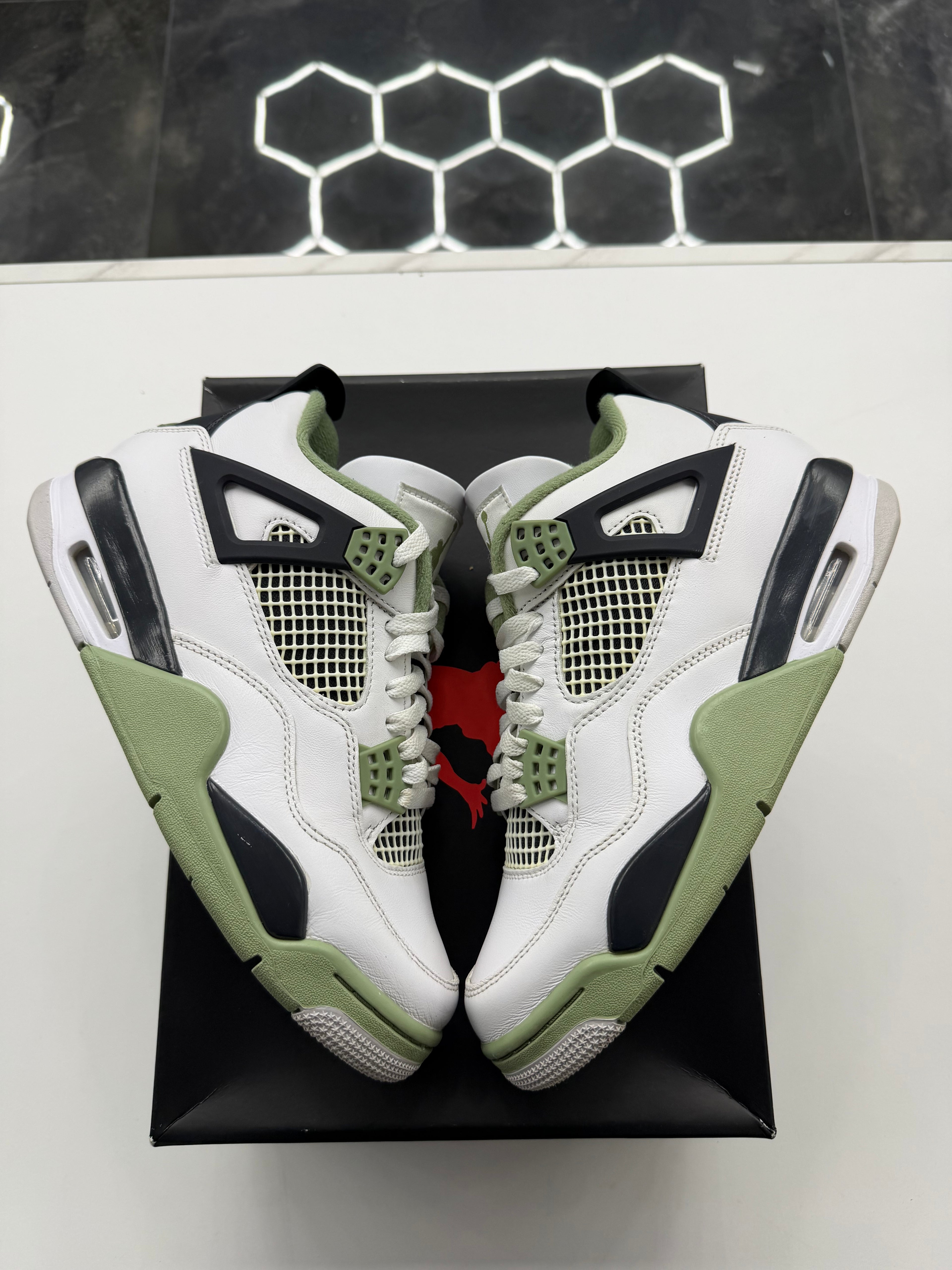 Jordan 4 Retro Seafoam (Women’s)