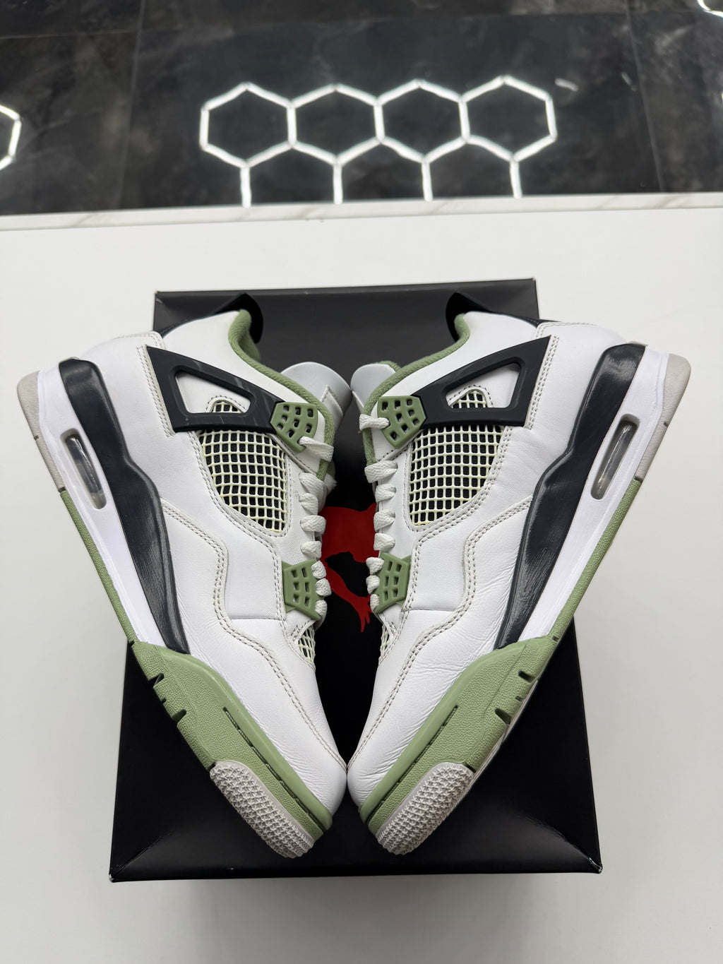 Jordan 4 Retro Seafoam (Women’s)