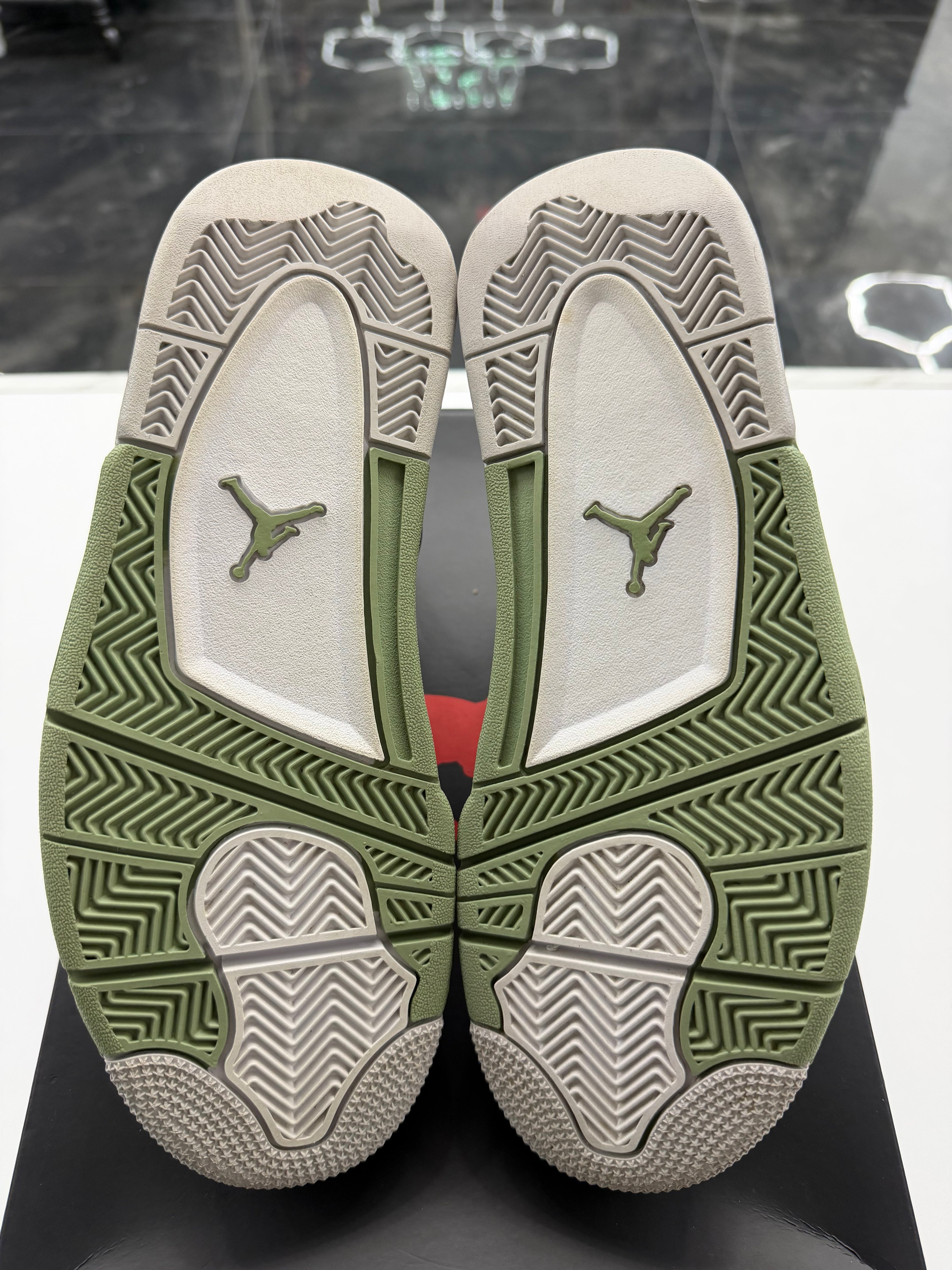 Jordan 4 Retro Seafoam (Women’s)