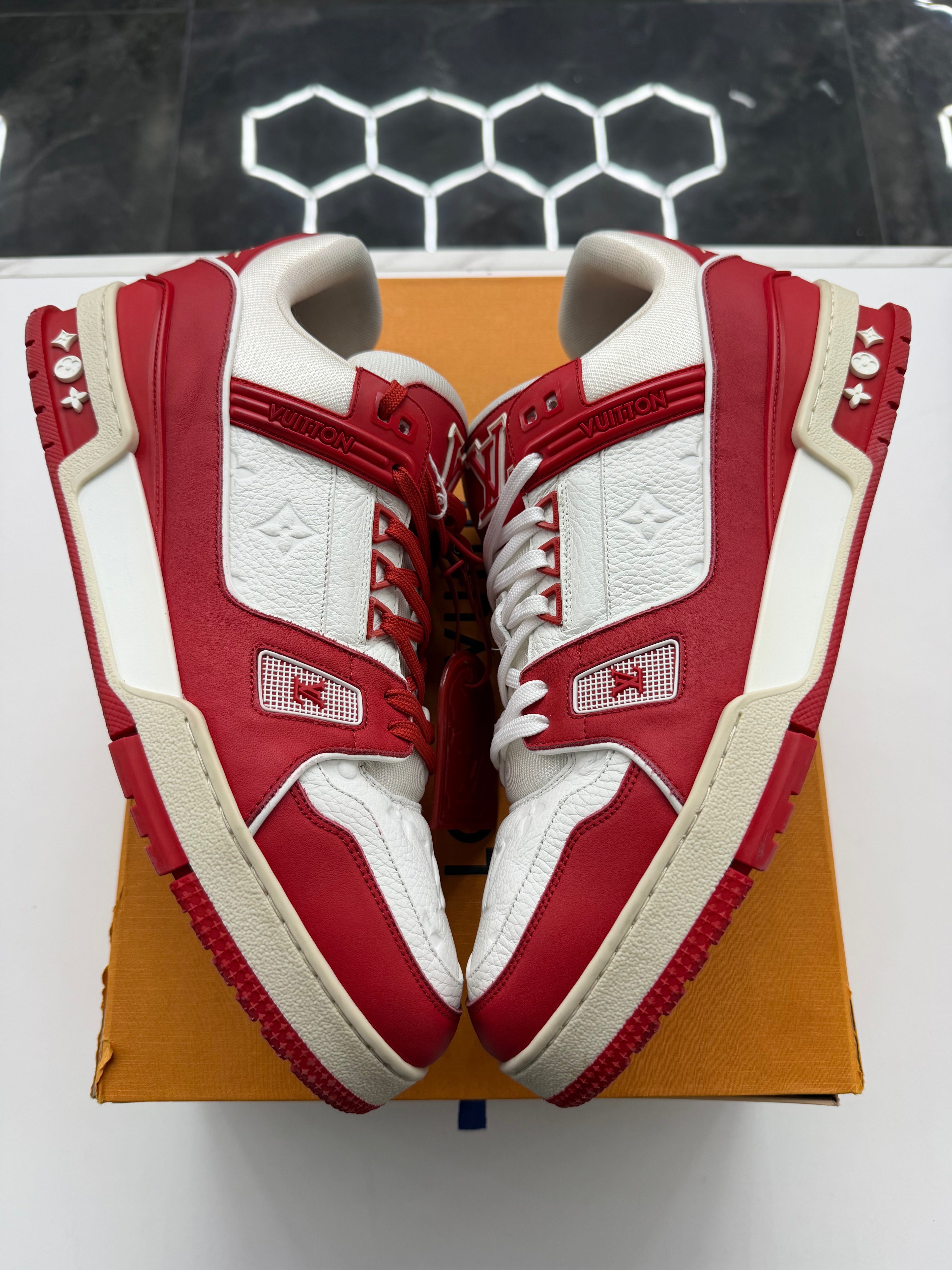 Louis Vuitton White/Red Trainer