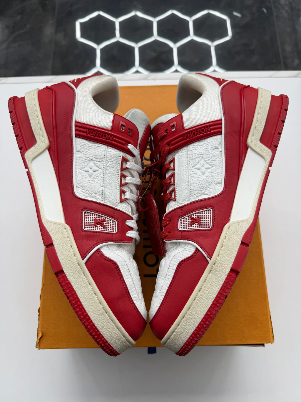 Louis Vuitton White/Red Trainer