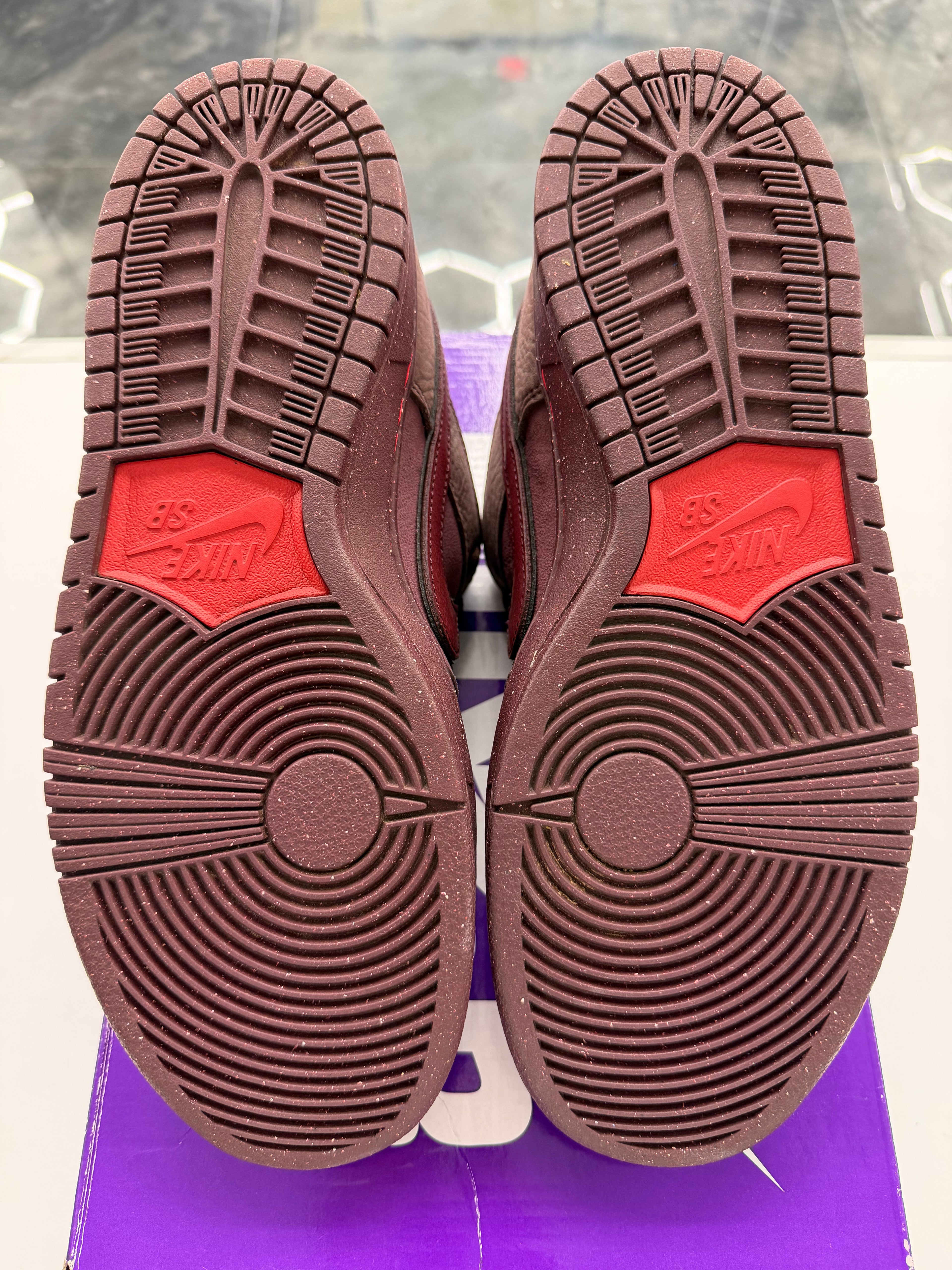 Nike SB Dunk Low City Of Love Burgundy Crush (REPLACEMENT BOX)