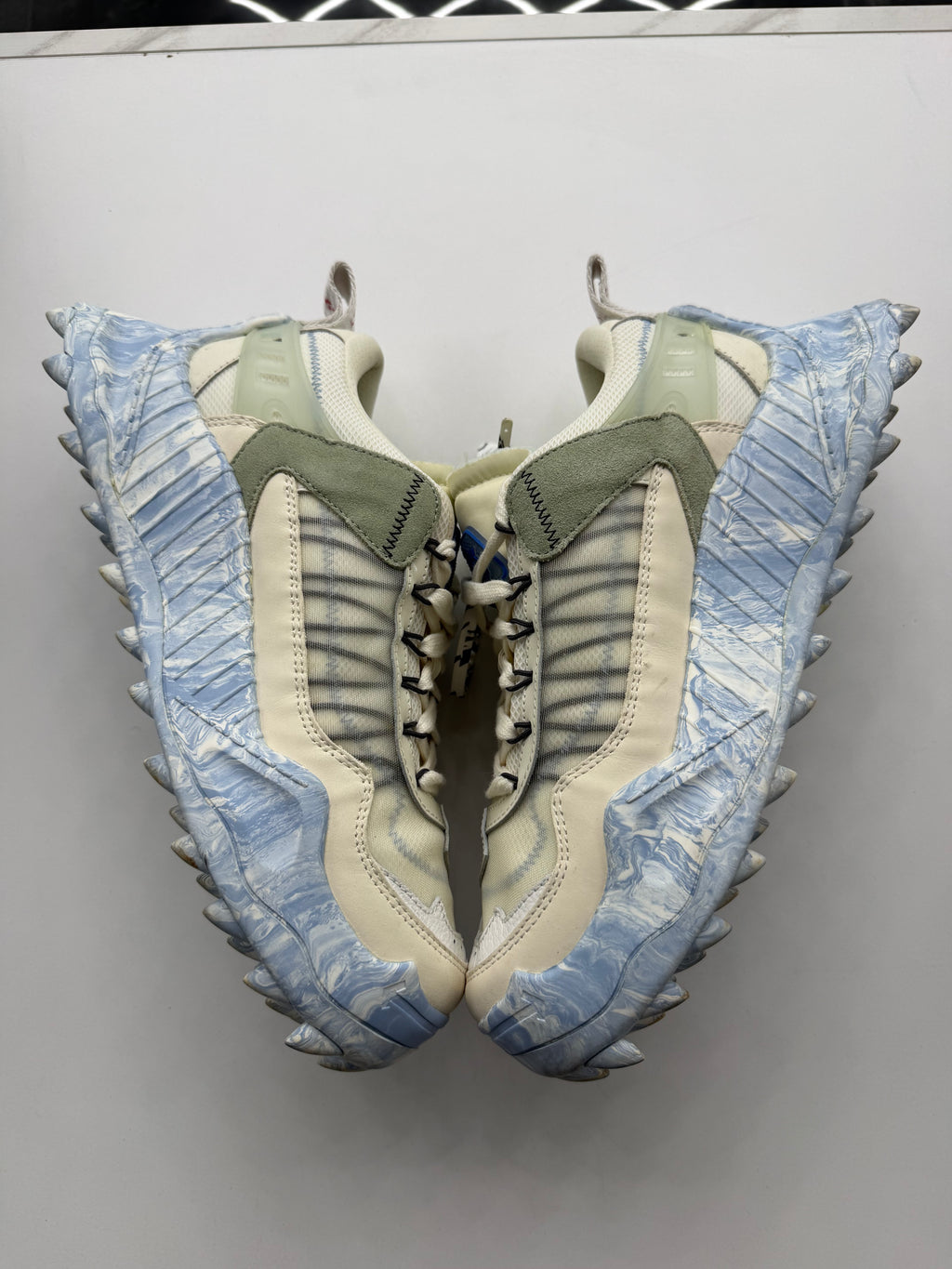 Off-White ODSY-1000 (NO BOX)